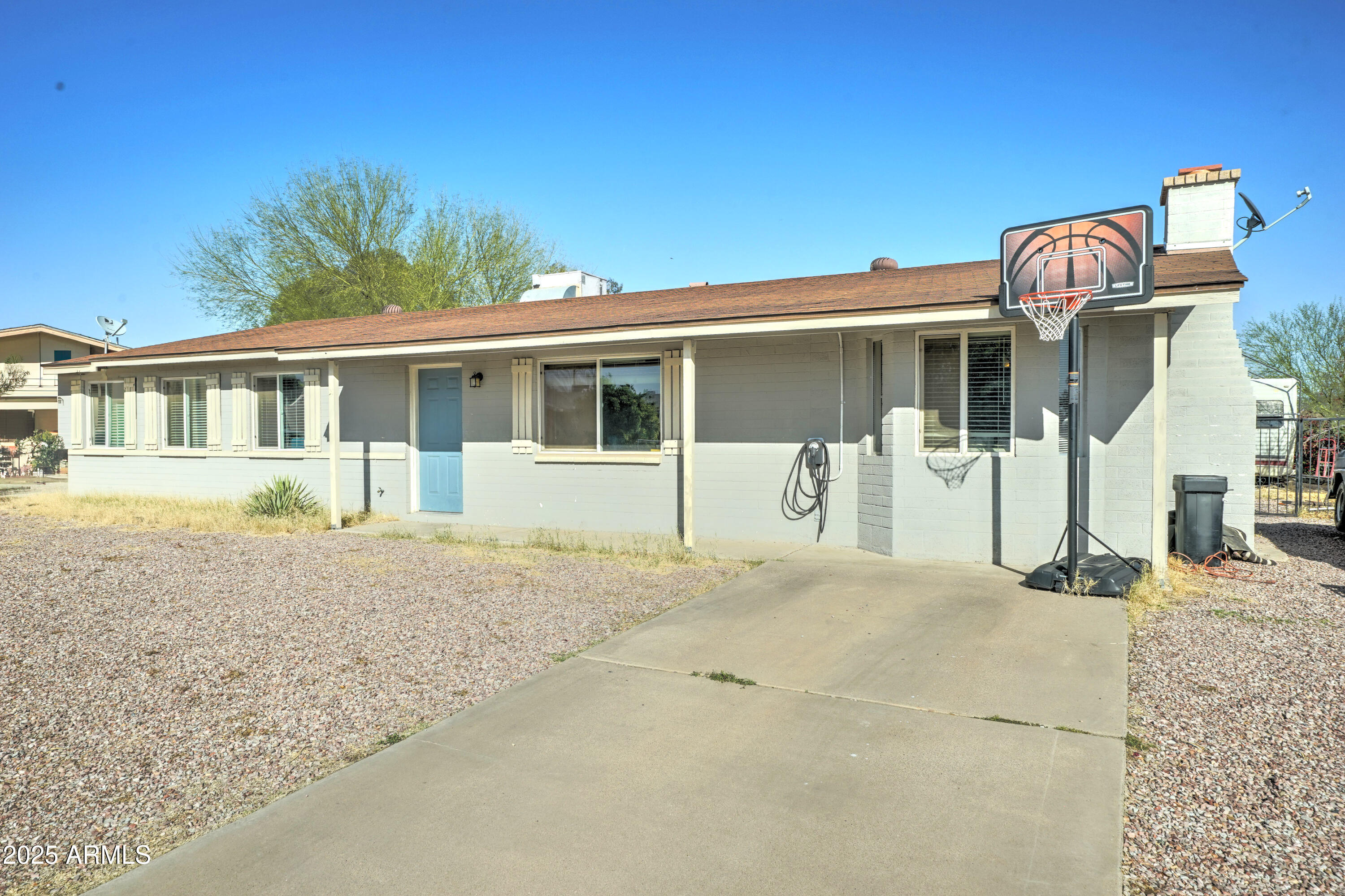 701 N 95TH Circle