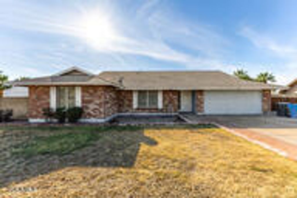 Photo of 4415 W Calavar Road, Glendale, AZ 85306 (MLS # 6991593)