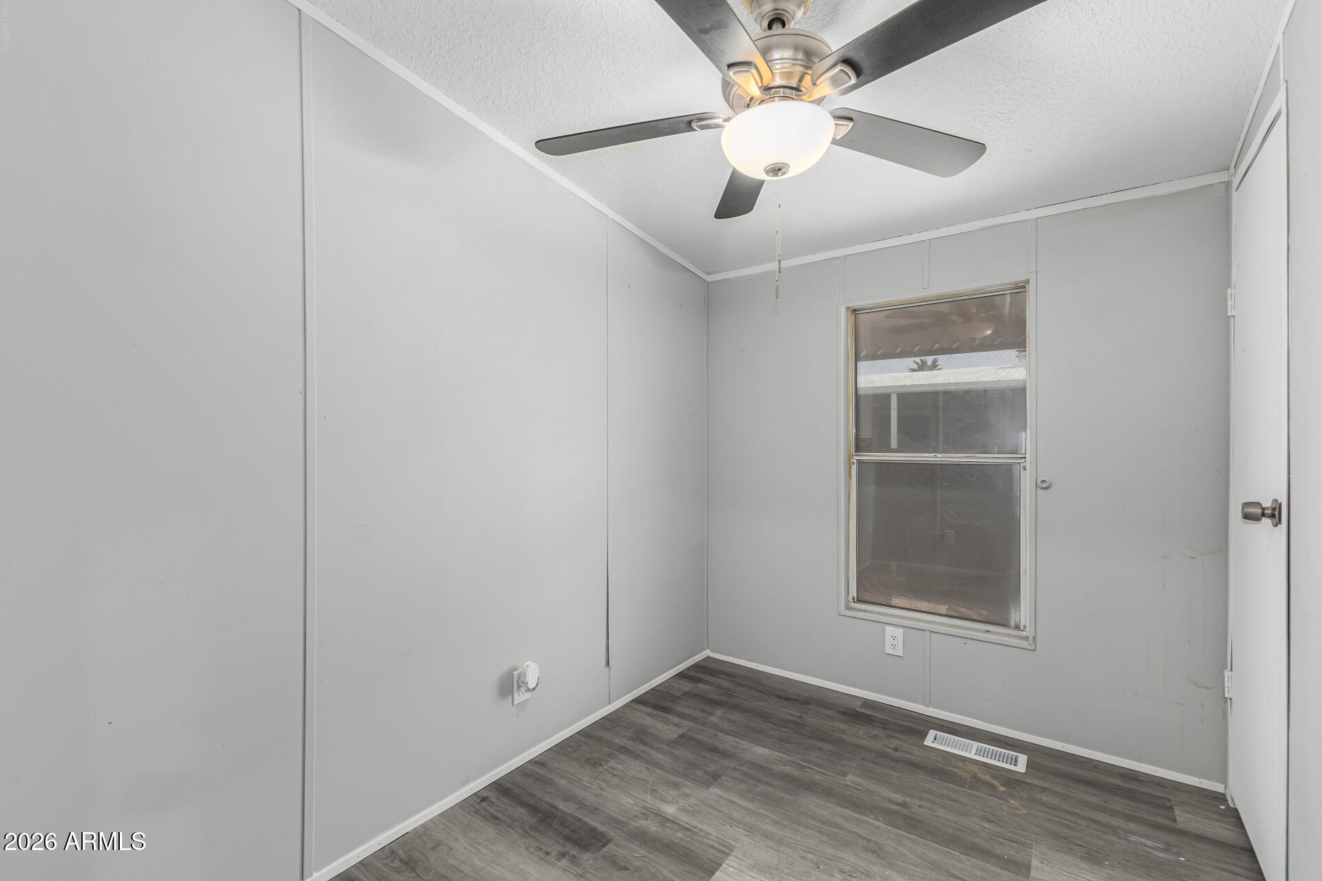 Sunny Crest - Residential