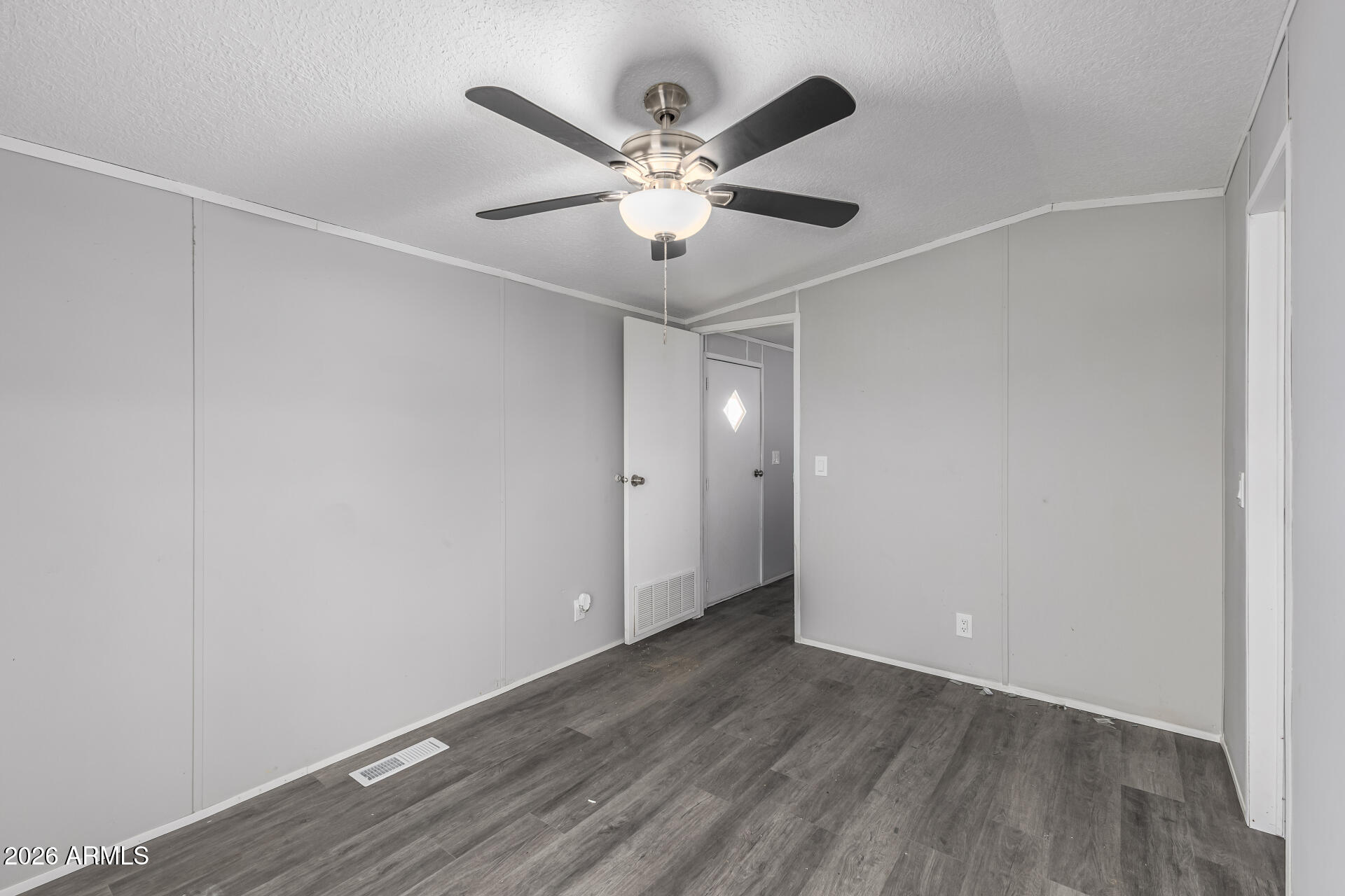 Sunny Crest - Residential