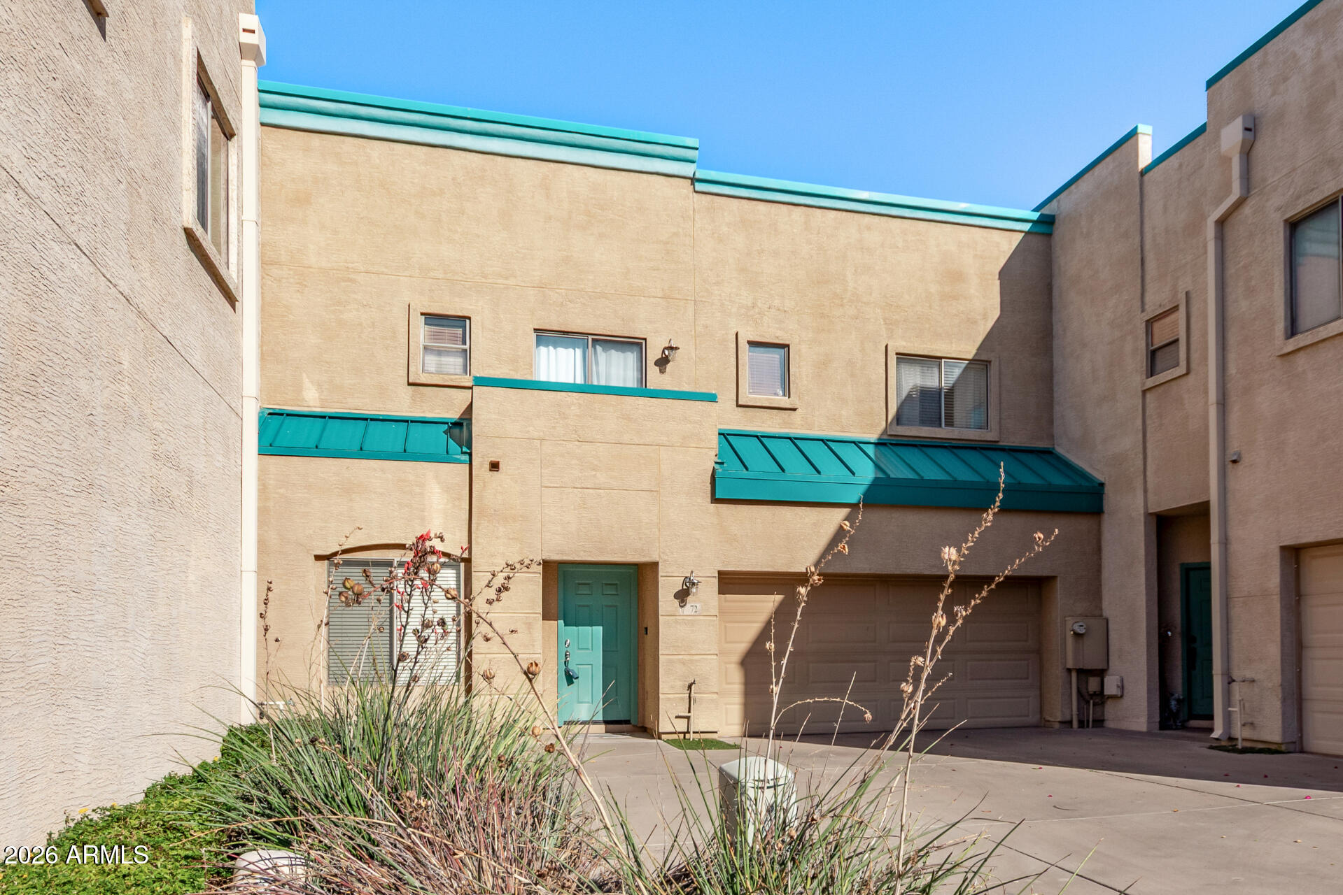 1015 S Val Vista Drive 72