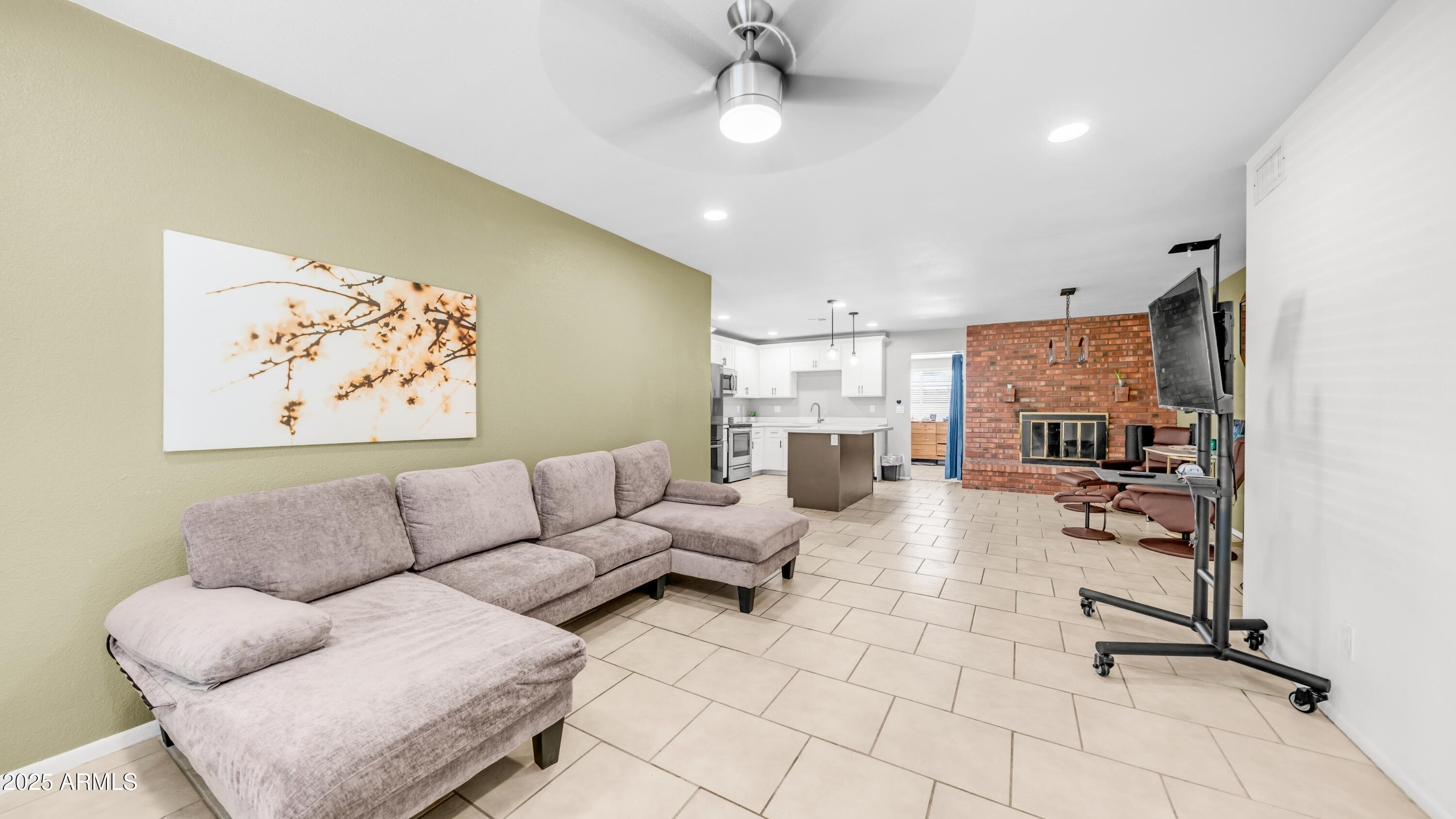13131 W SIERRA VISTA Drive