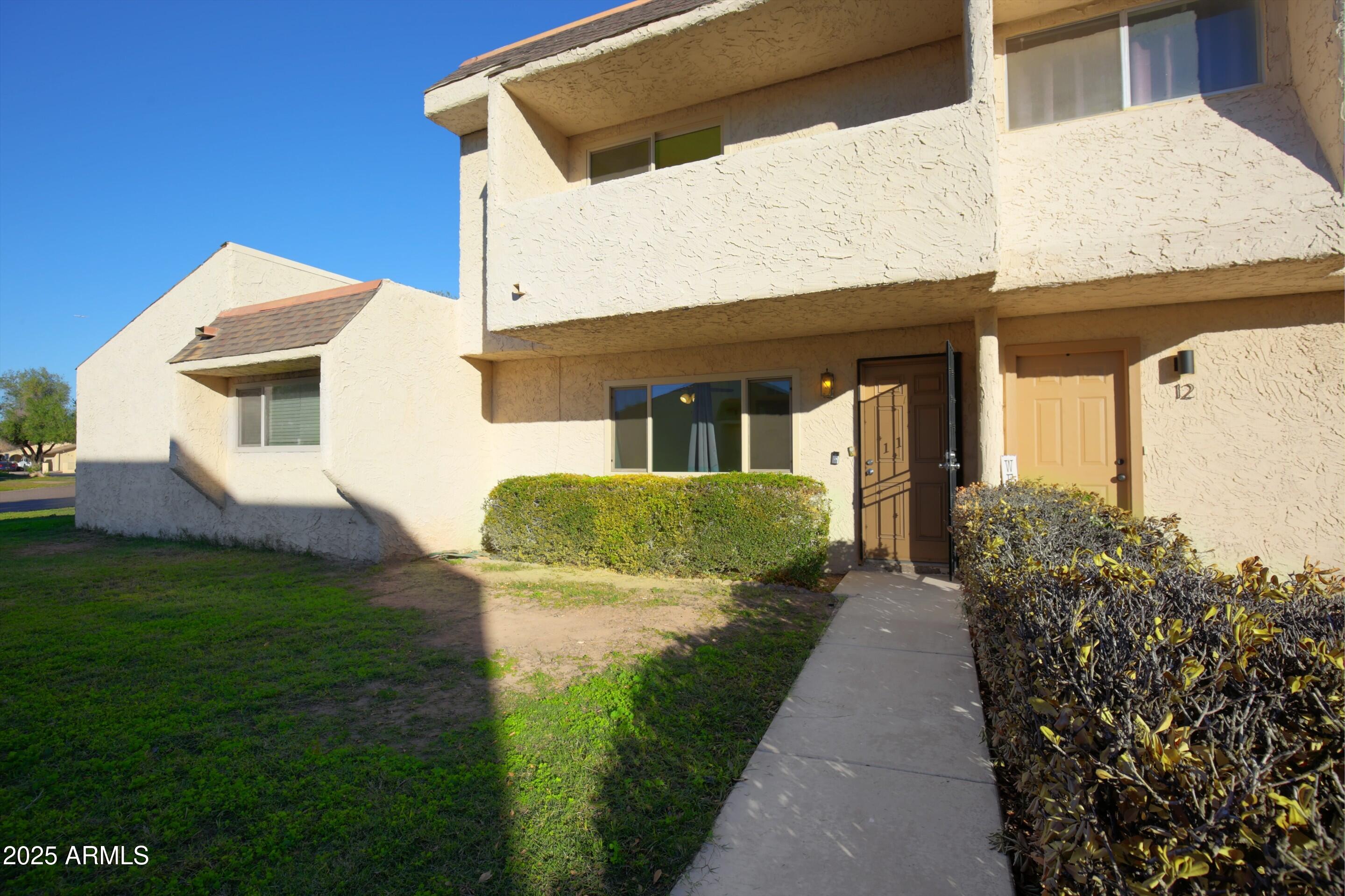 2155 W FARMDALE Avenue 11