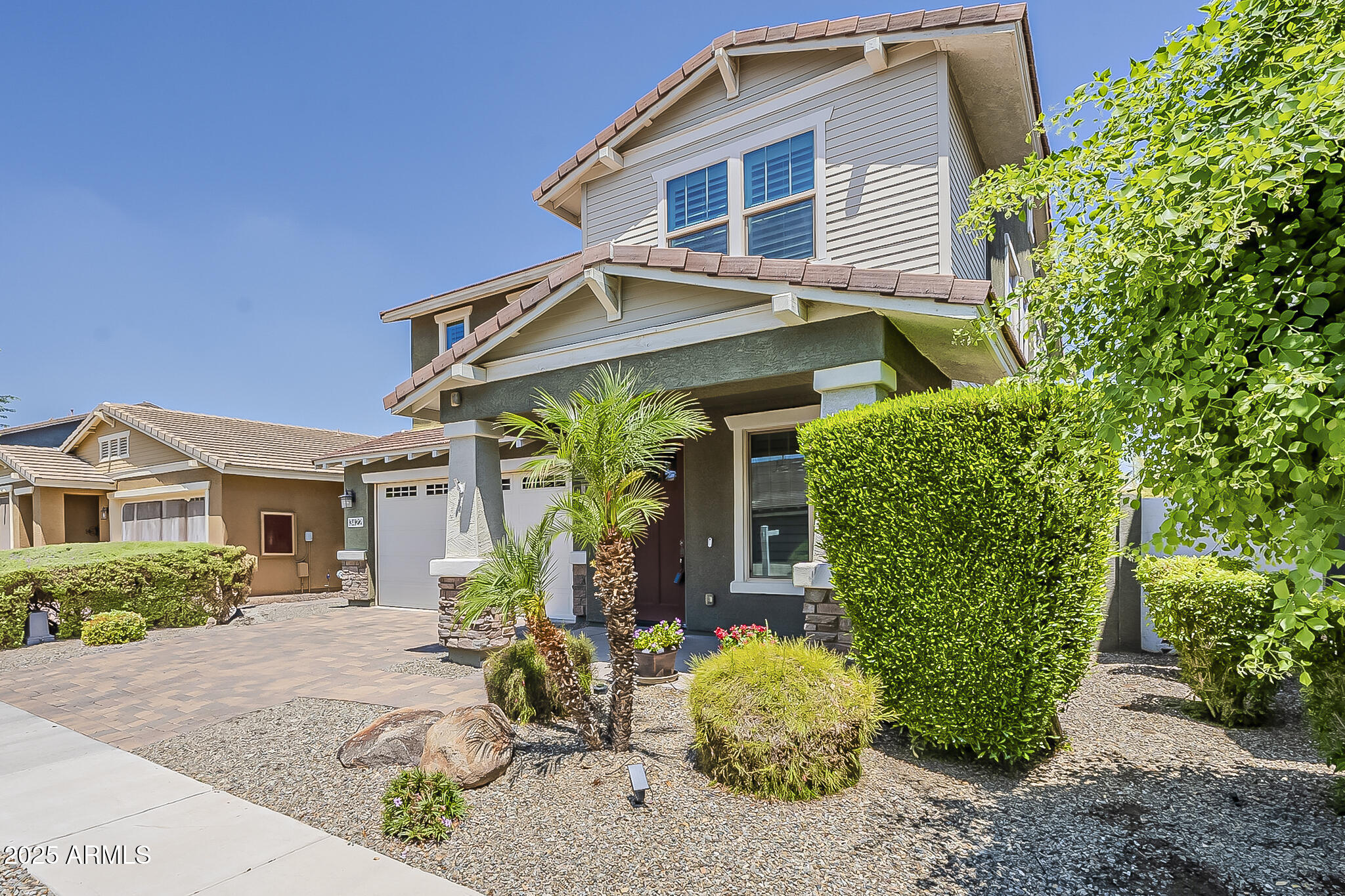 3422 E STRAWBERRY Drive