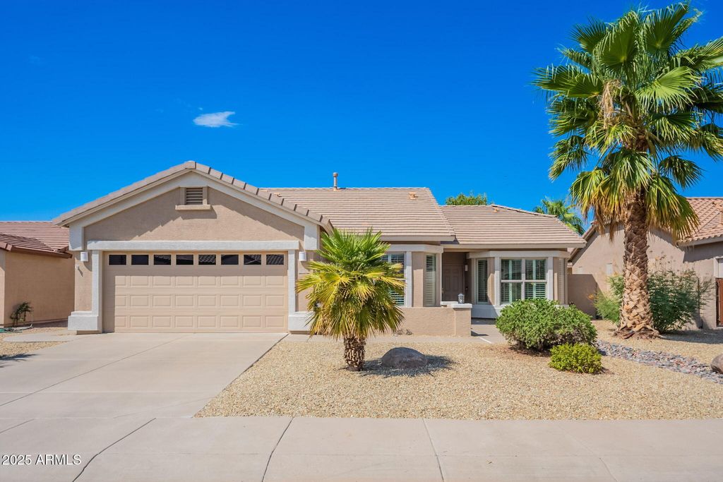 Photo of 3036 E Palm Beach Drive, Chandler, AZ 85249 (MLS # 6913268)