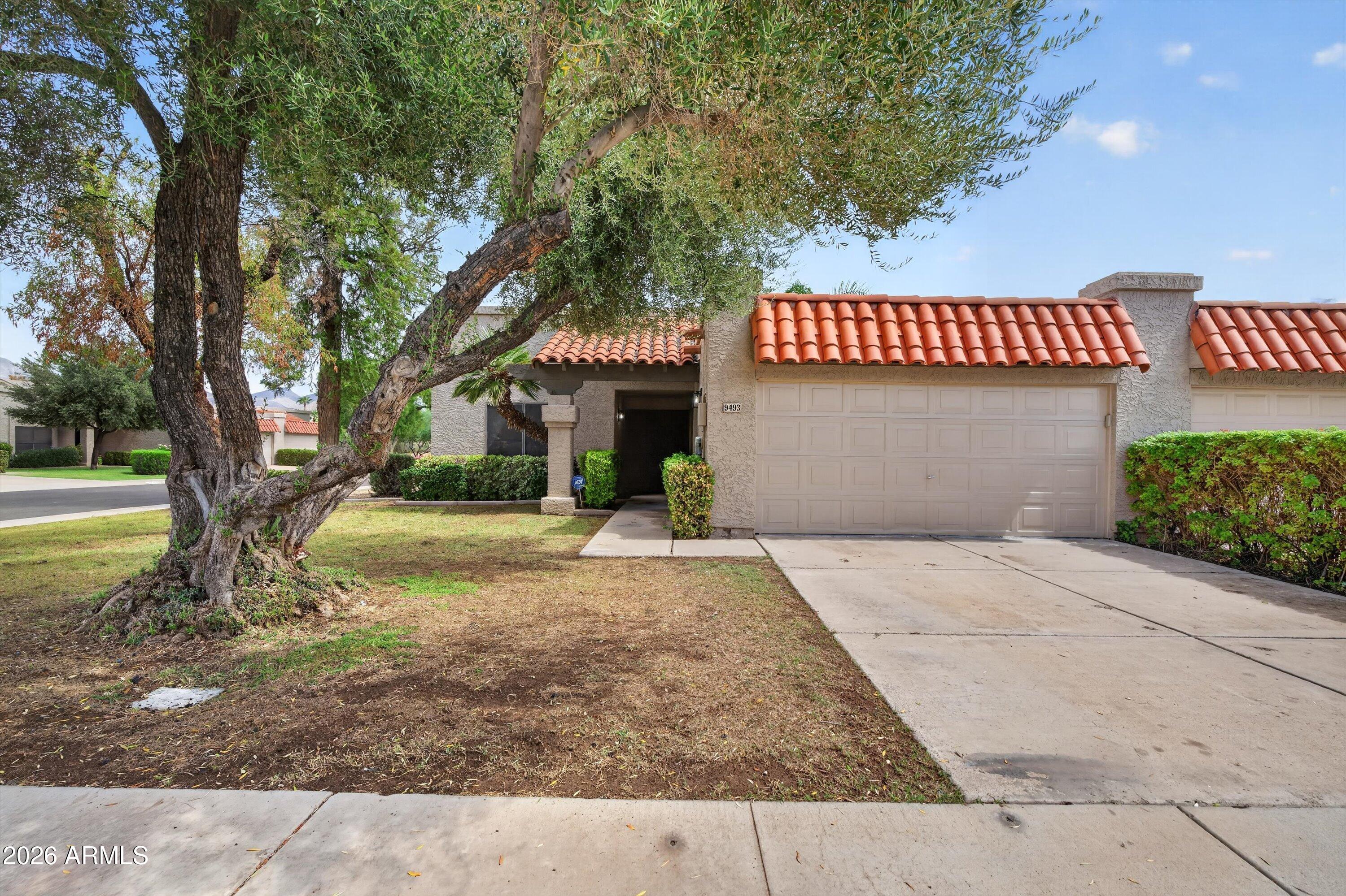 9493 E JENAN Drive
