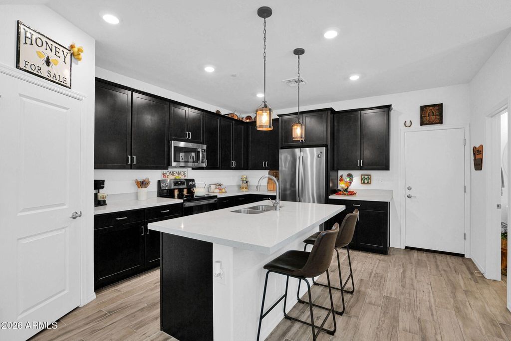 Photo of 1917 E Hampton Lane #111, Gilbert, AZ 85295 (MLS # 6984490)