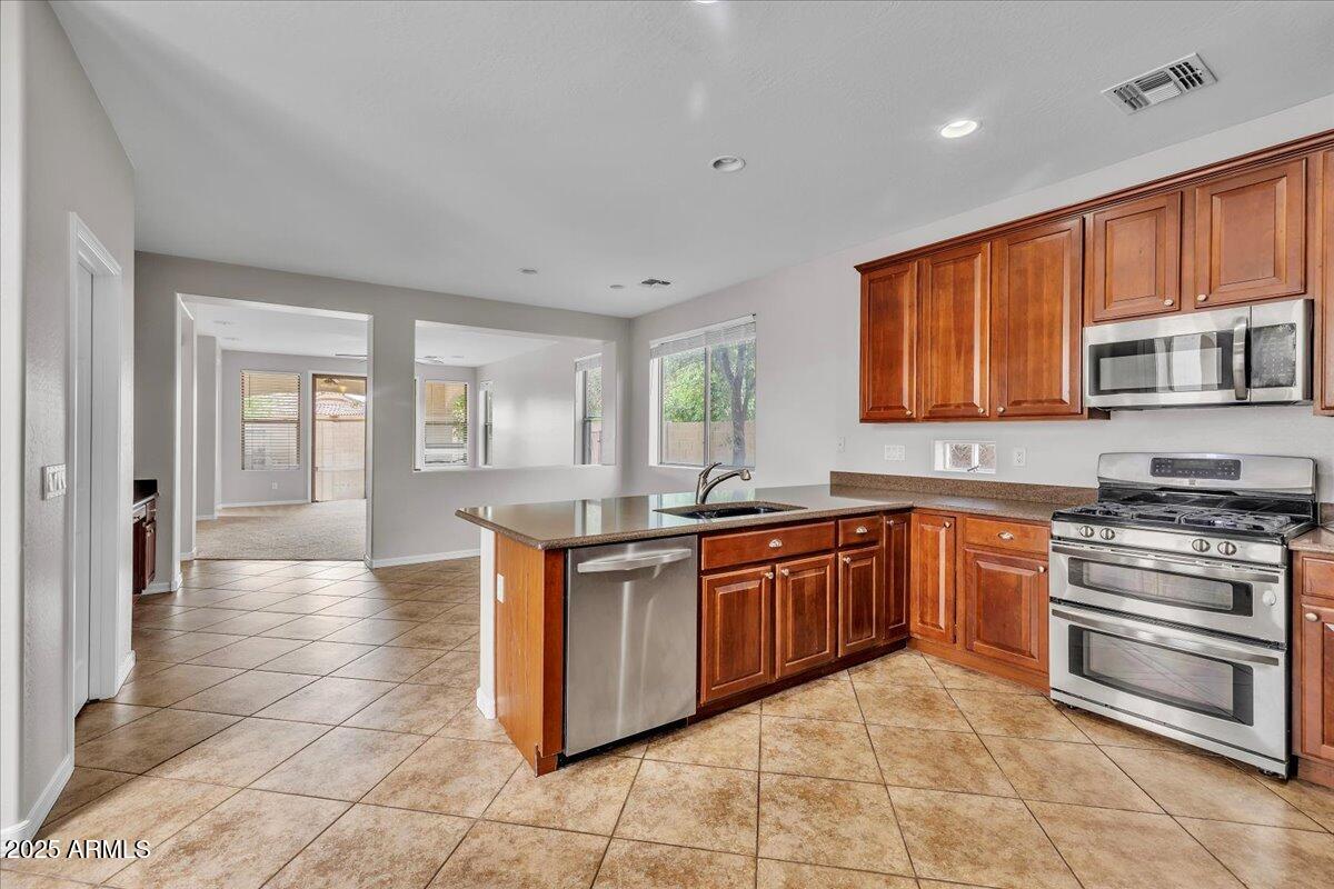 4280 N 157TH Avenue