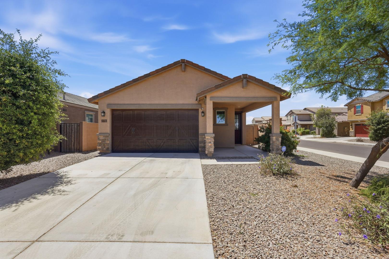 40643 W Shaver Drive