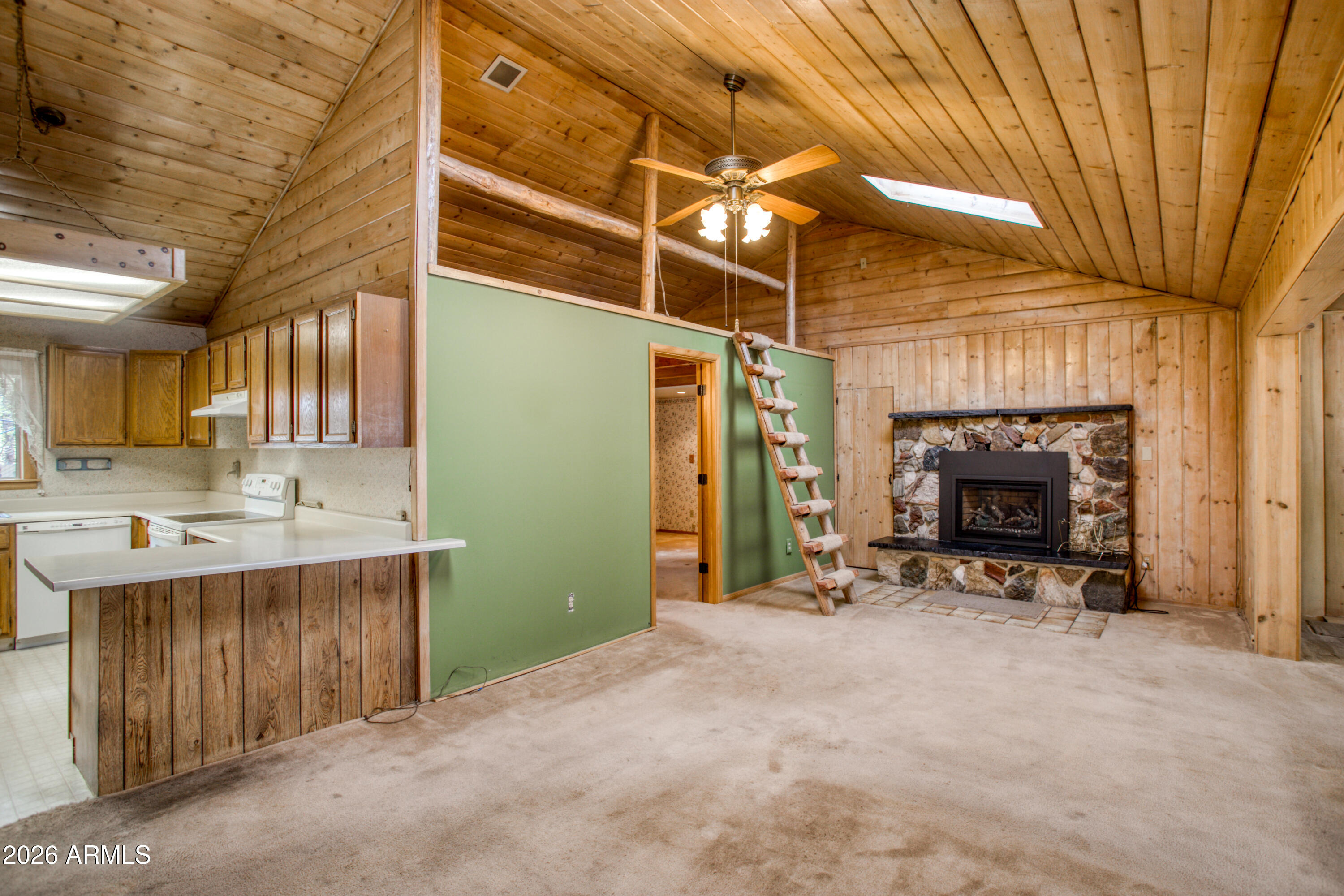 1344 S SANDSTONE Drive