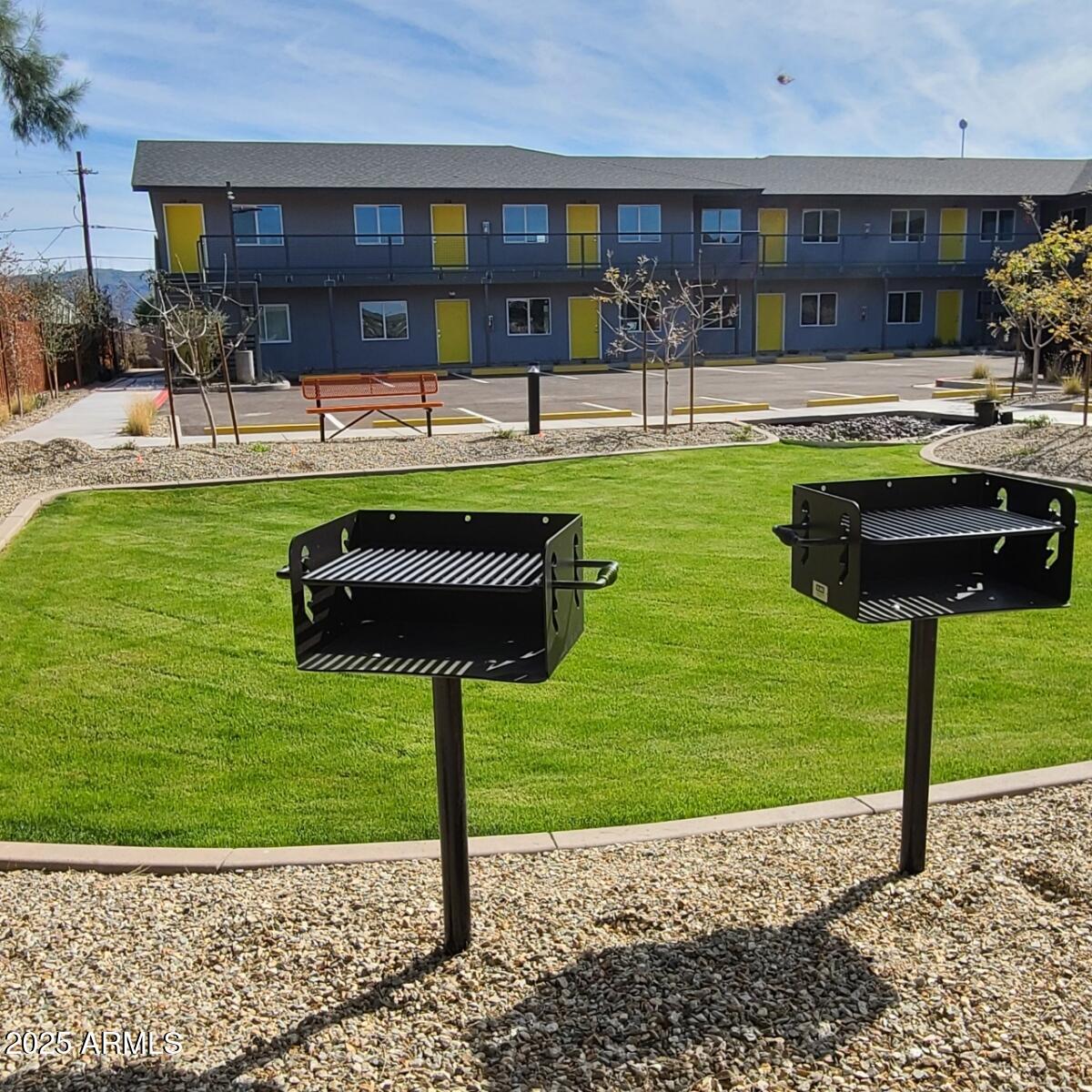 23 E ILLINI Street 212