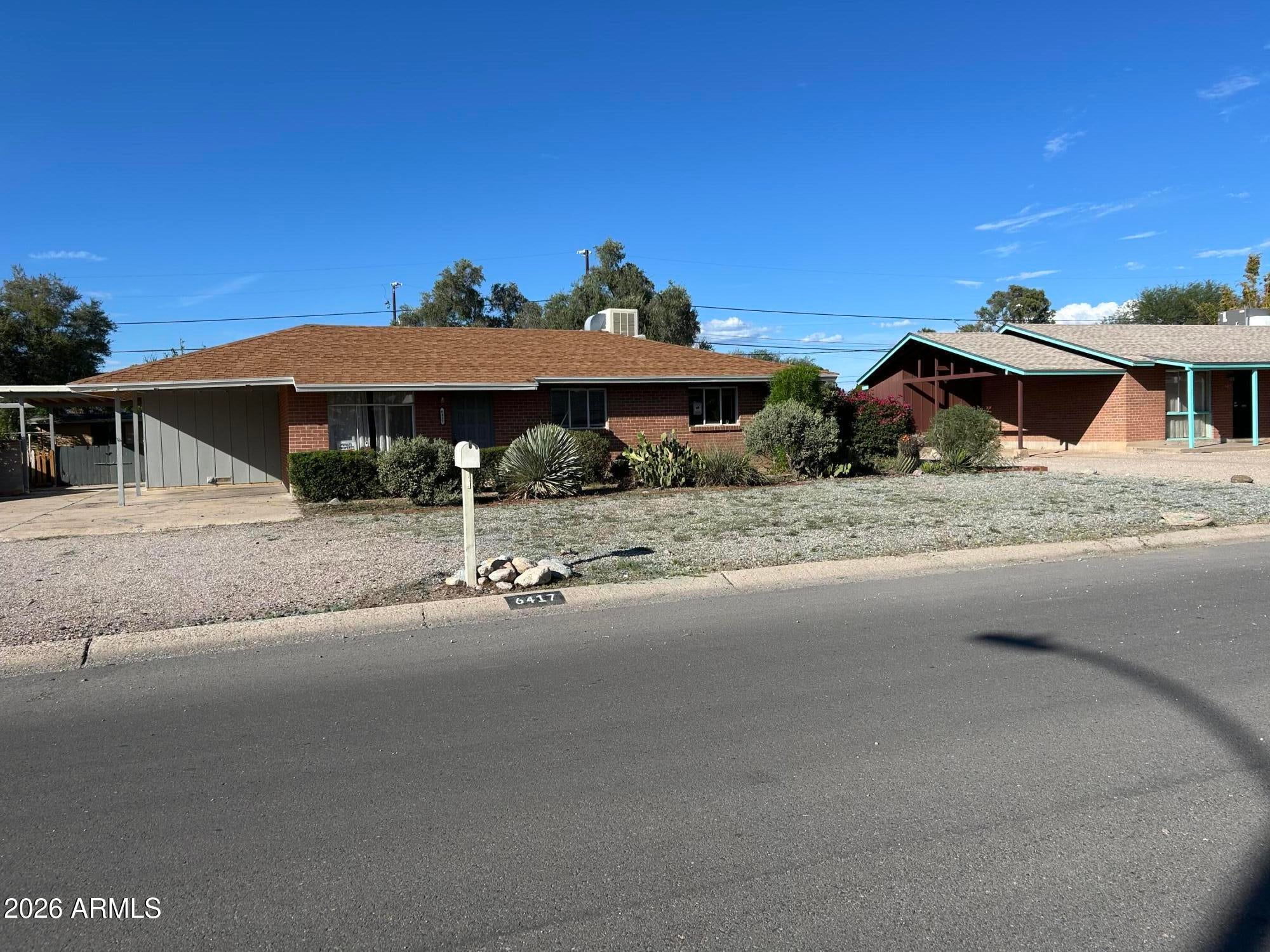 6417 E Calle Castor --