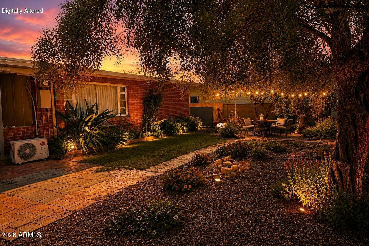 6417 E Calle Castor --