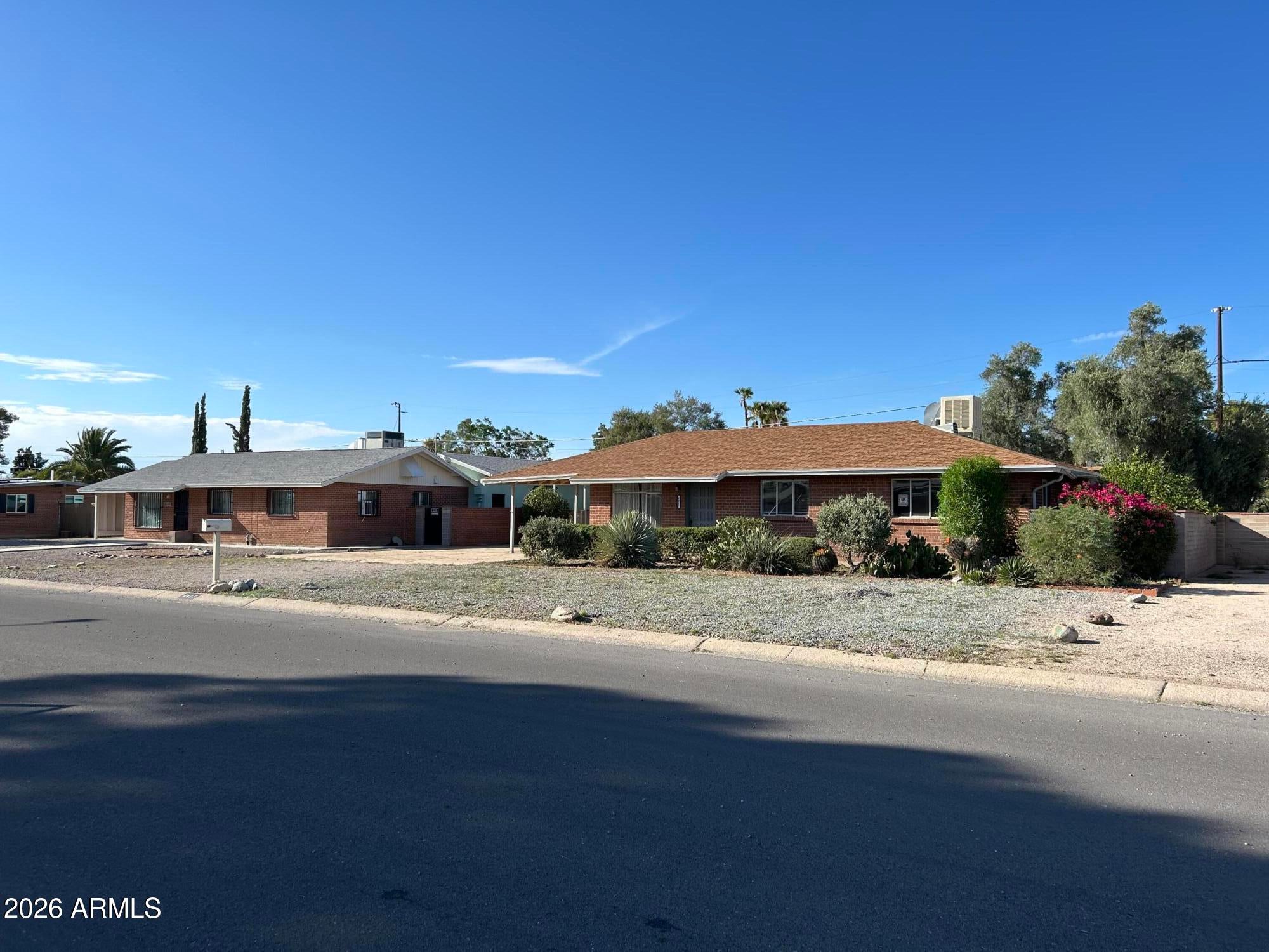 6417 E Calle Castor --