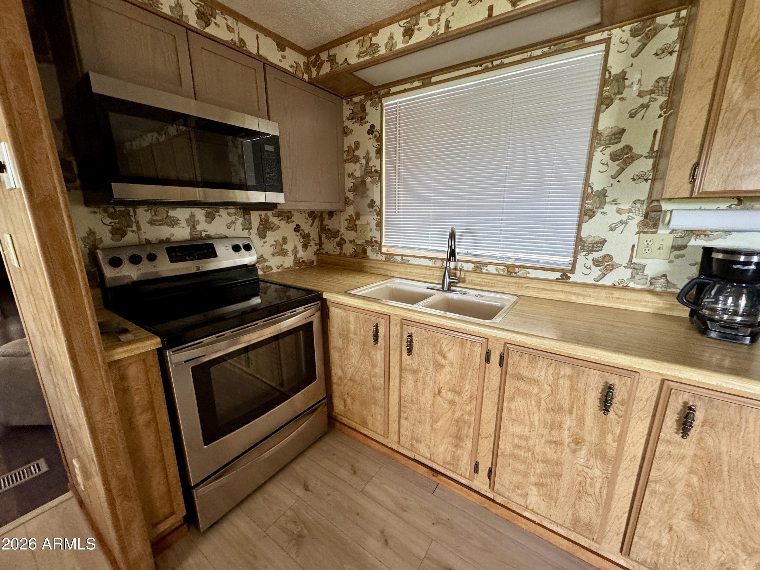 10220 E APACHE Trail 220
