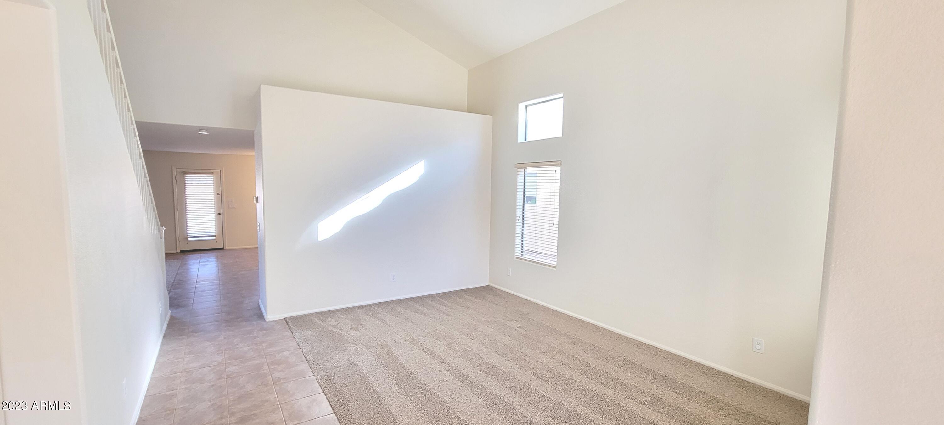 306 W HEREFORD Drive