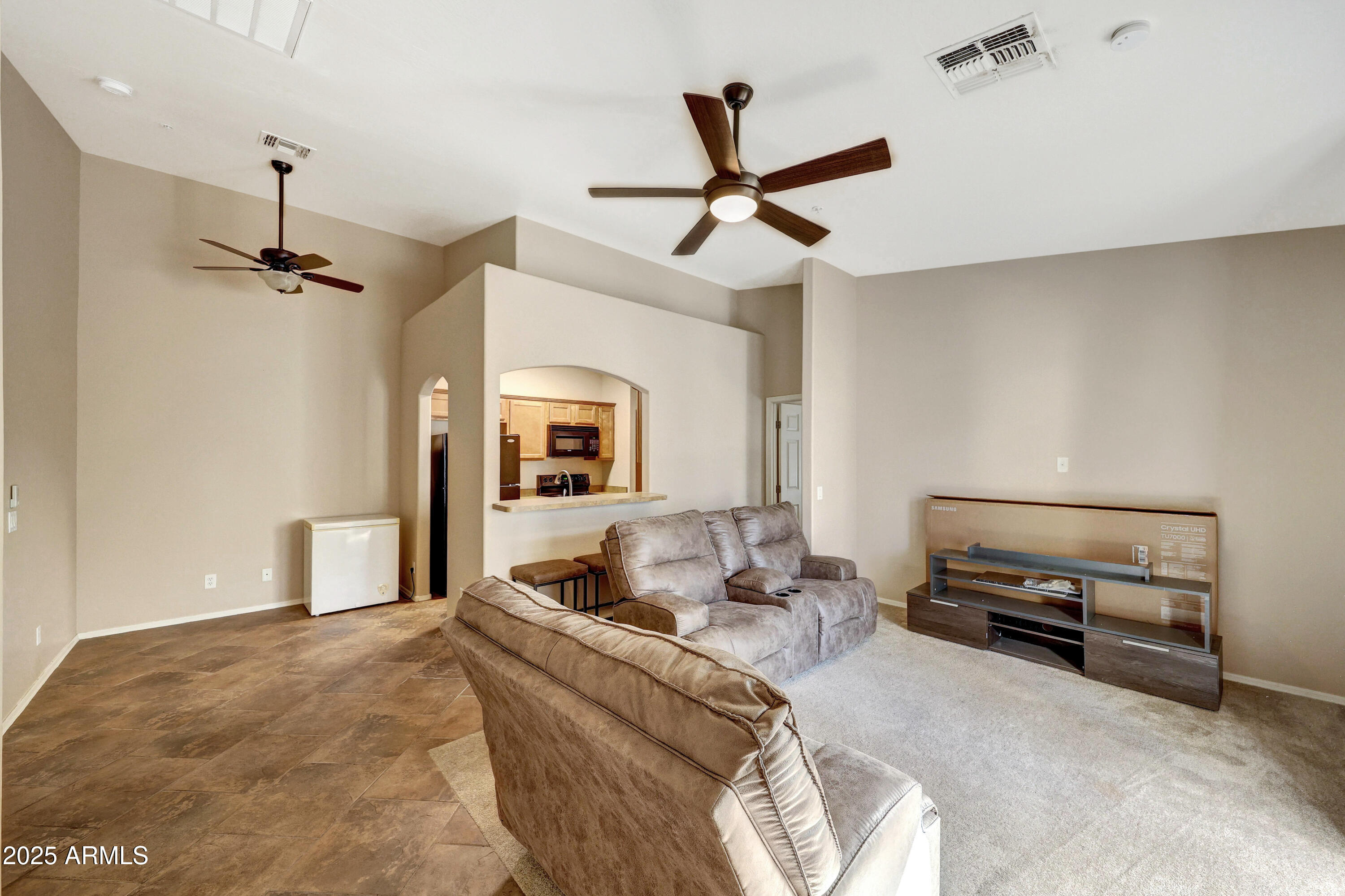 2950 W LOUISE Drive 206