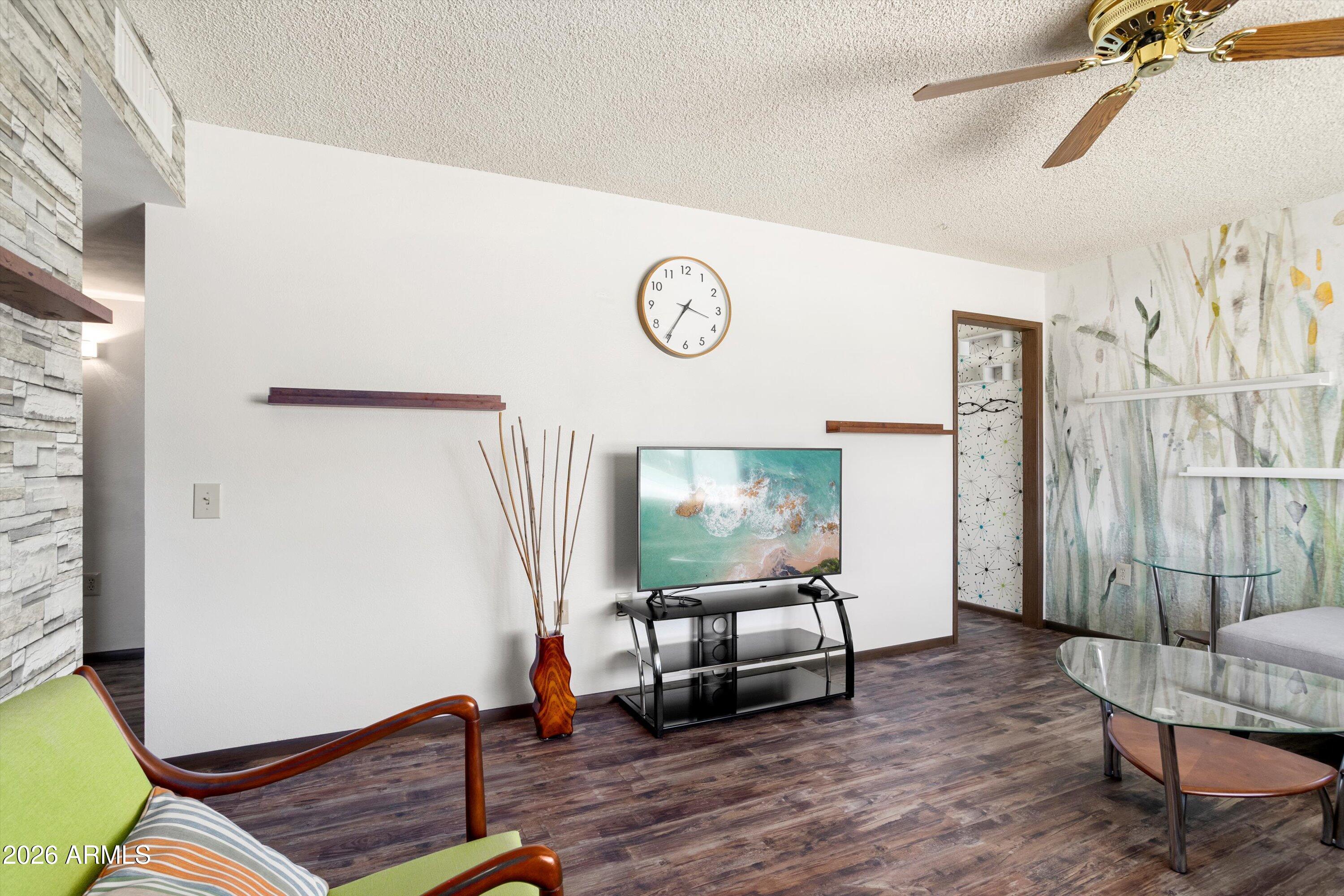 12543 W PARKWOOD Drive