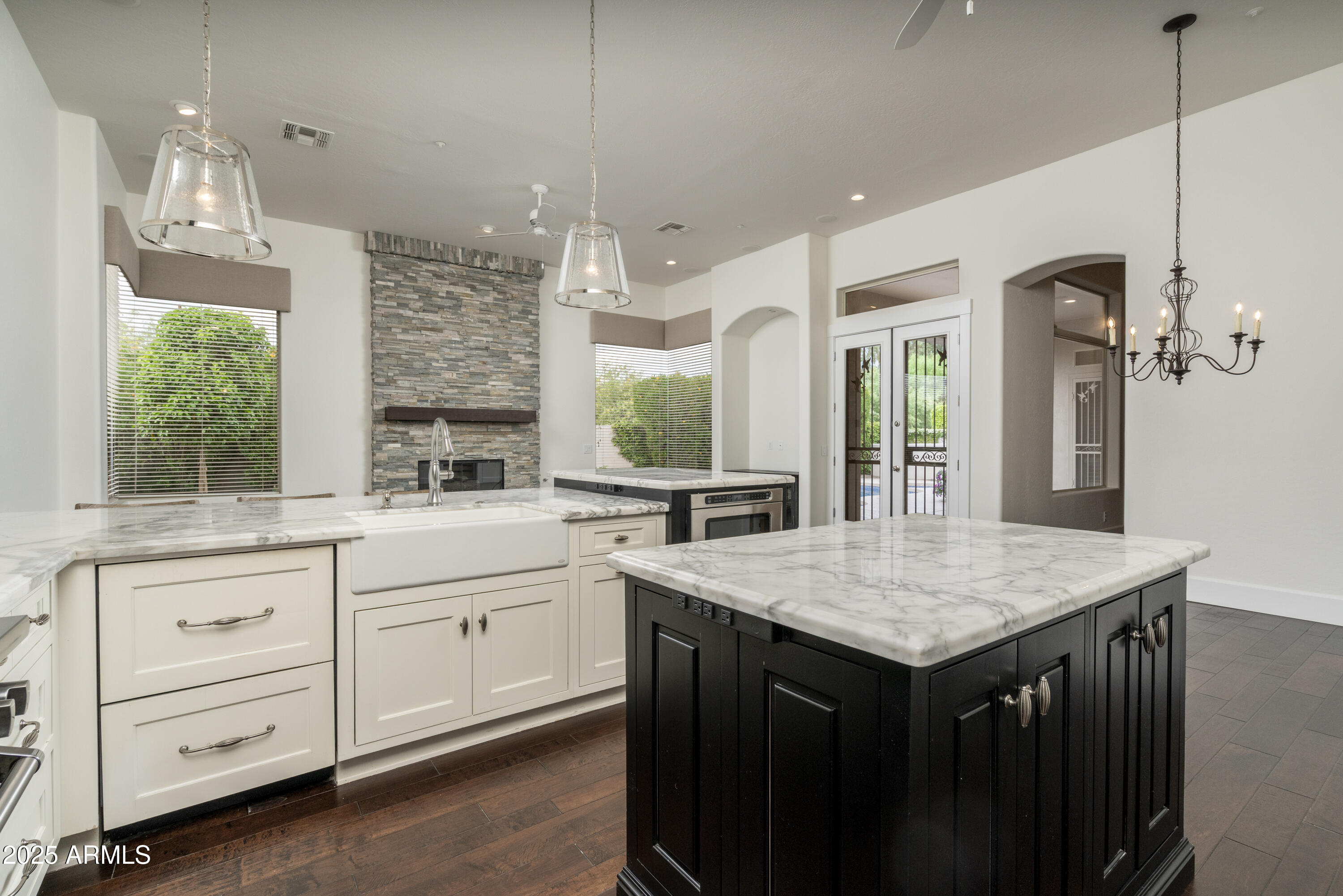 7438 E Cactus Wren Road