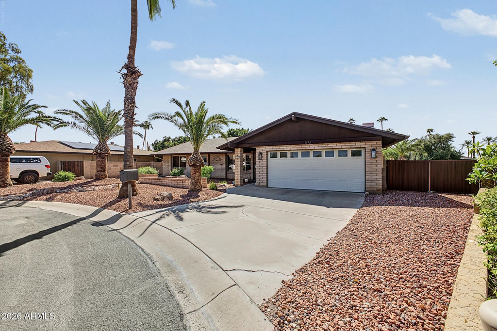 Photo of 325 W Pacifico Circle, Litchfield Park, AZ 85340 (MLS # 7088075)