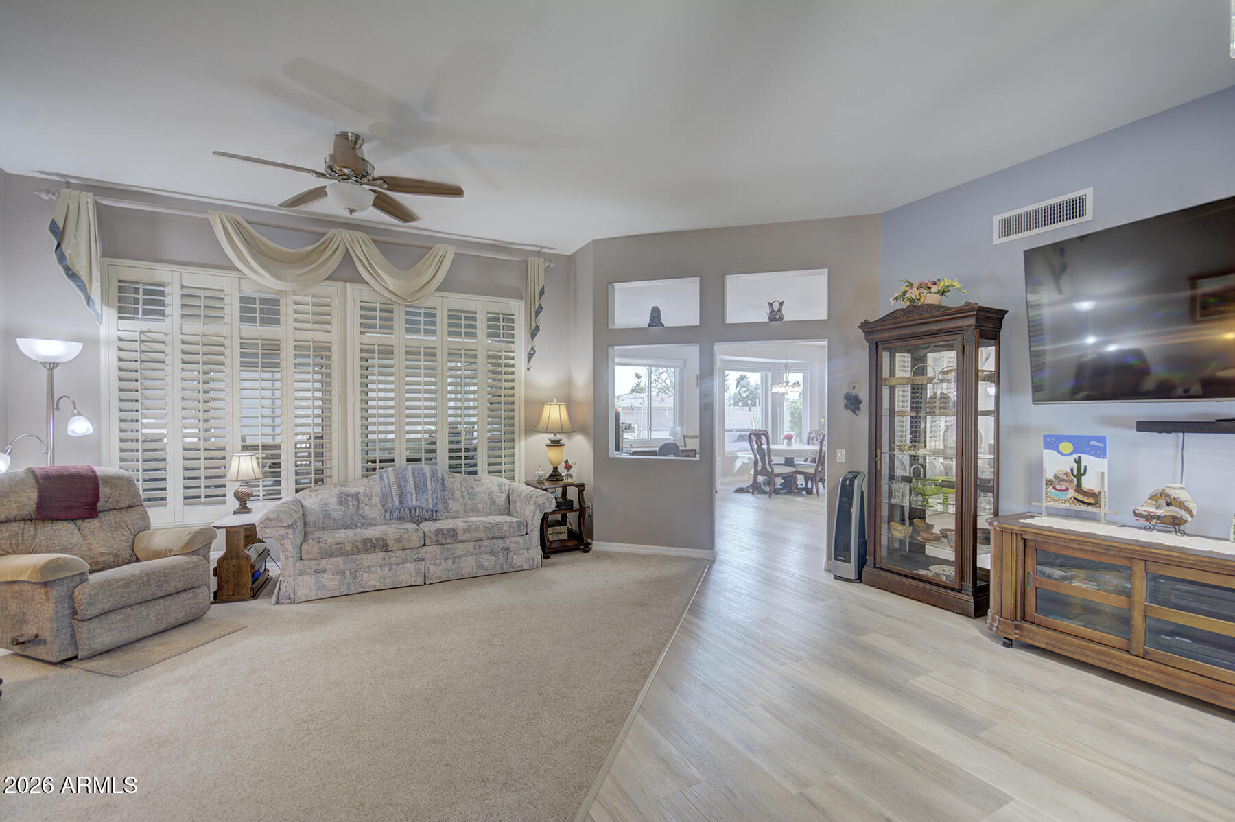 22811 N WAGON WHEEL Drive