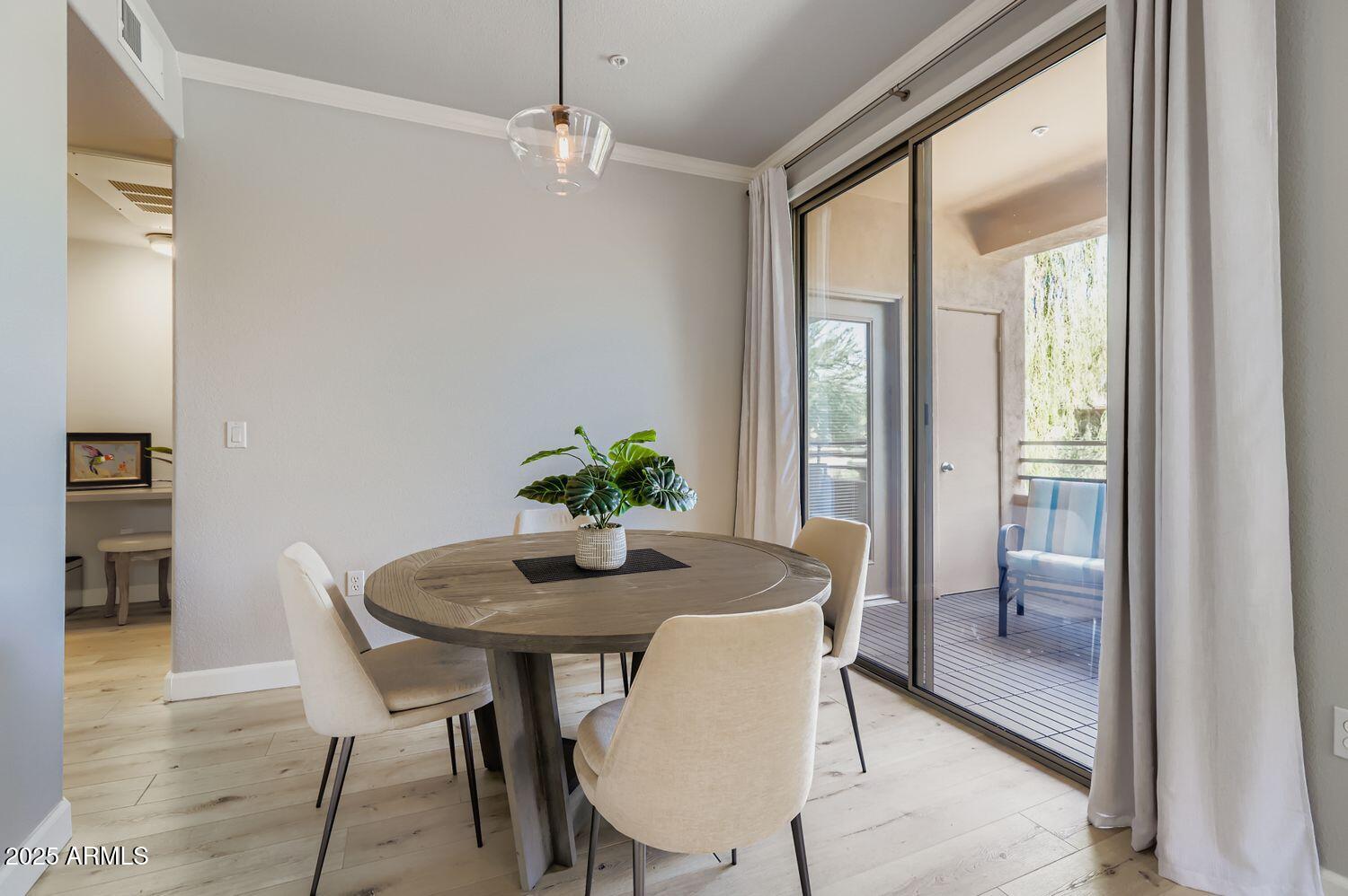 20100 N 78TH Place 2086