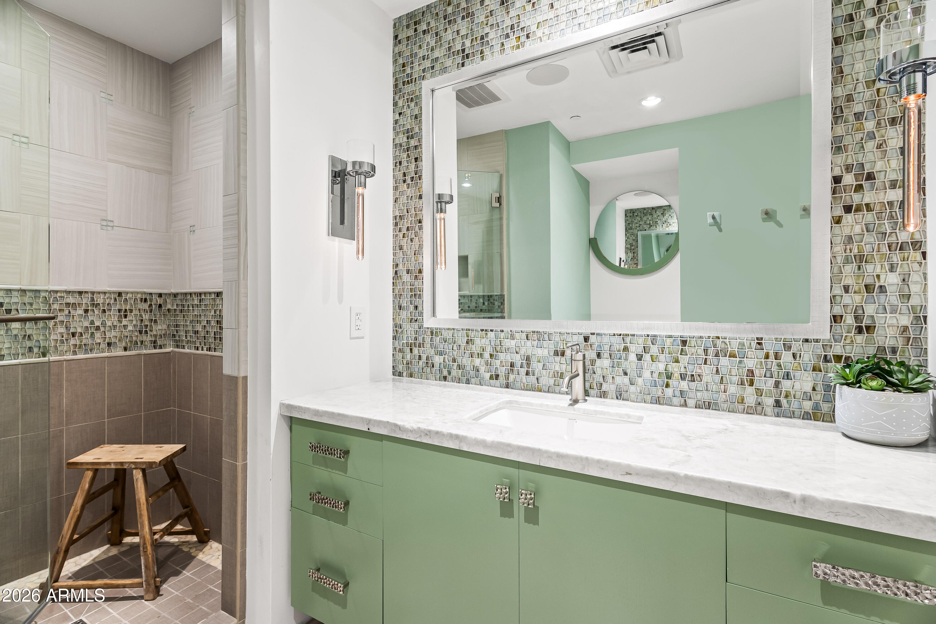 BRIDGEVIEW AT HAYDEN FERRY LAKESIDE CONDOMINIUM AM - Residential