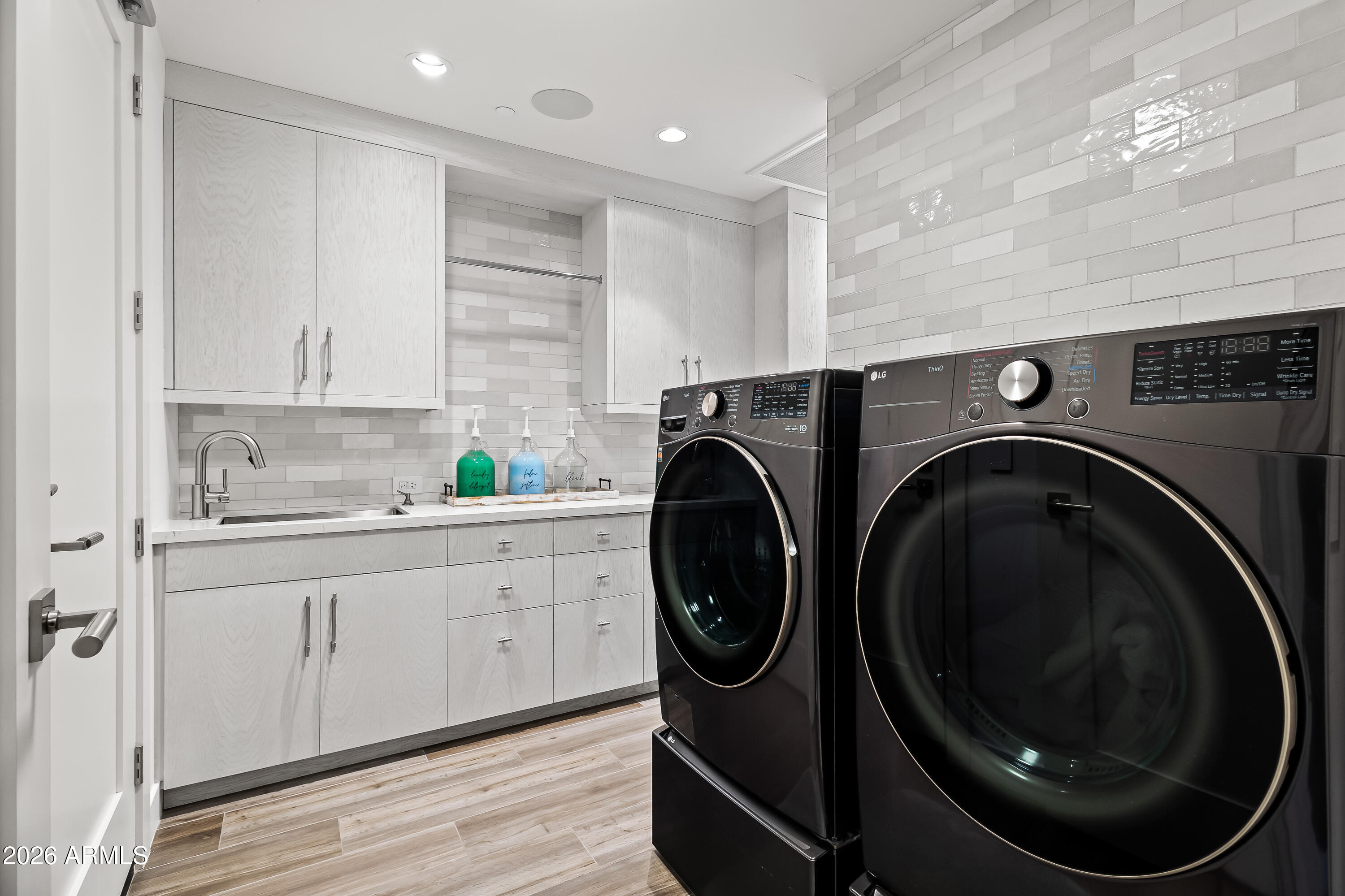 BRIDGEVIEW AT HAYDEN FERRY LAKESIDE CONDOMINIUM AM - Residential