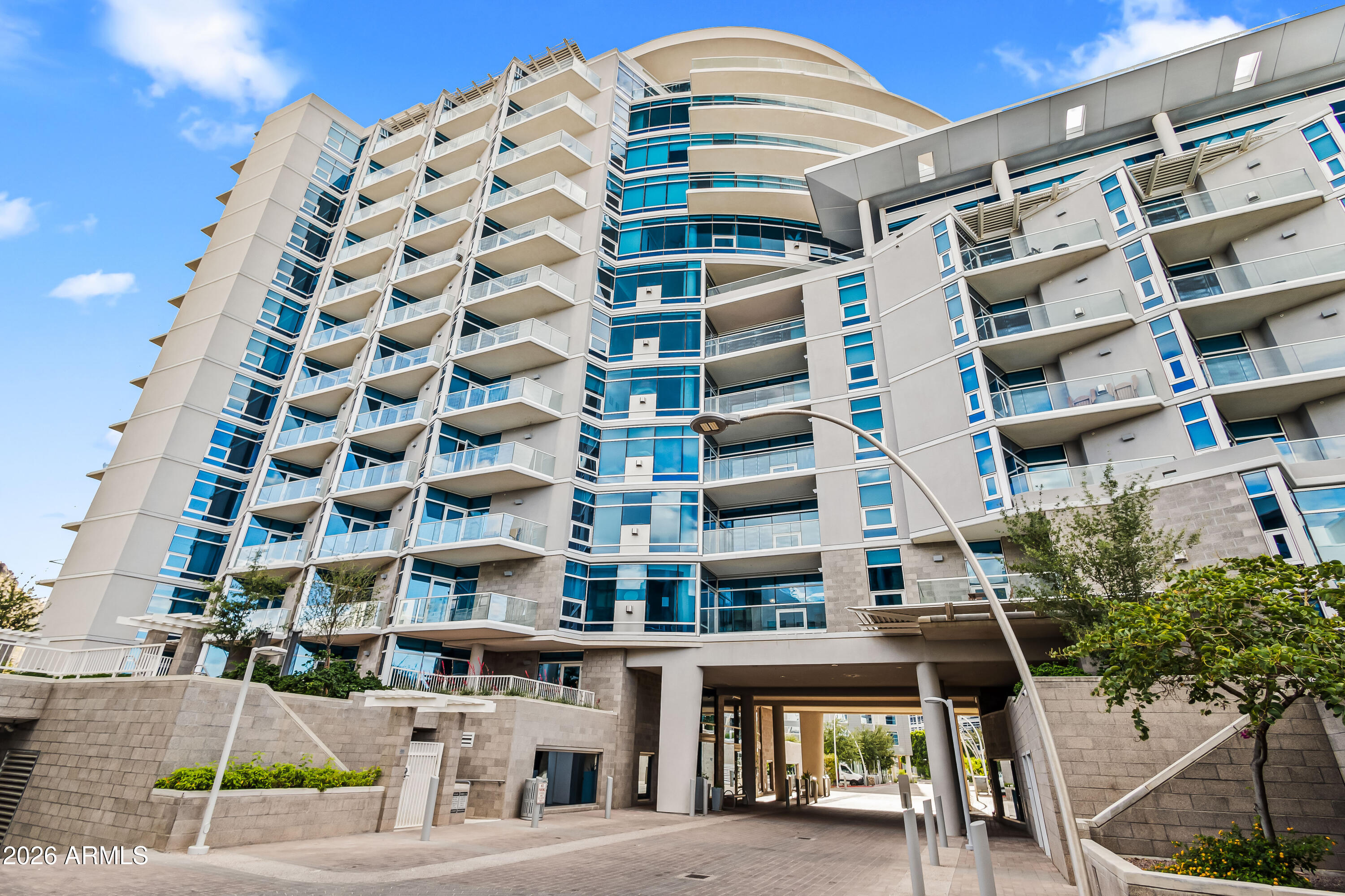 BRIDGEVIEW AT HAYDEN FERRY LAKESIDE CONDOMINIUM AM - Residential