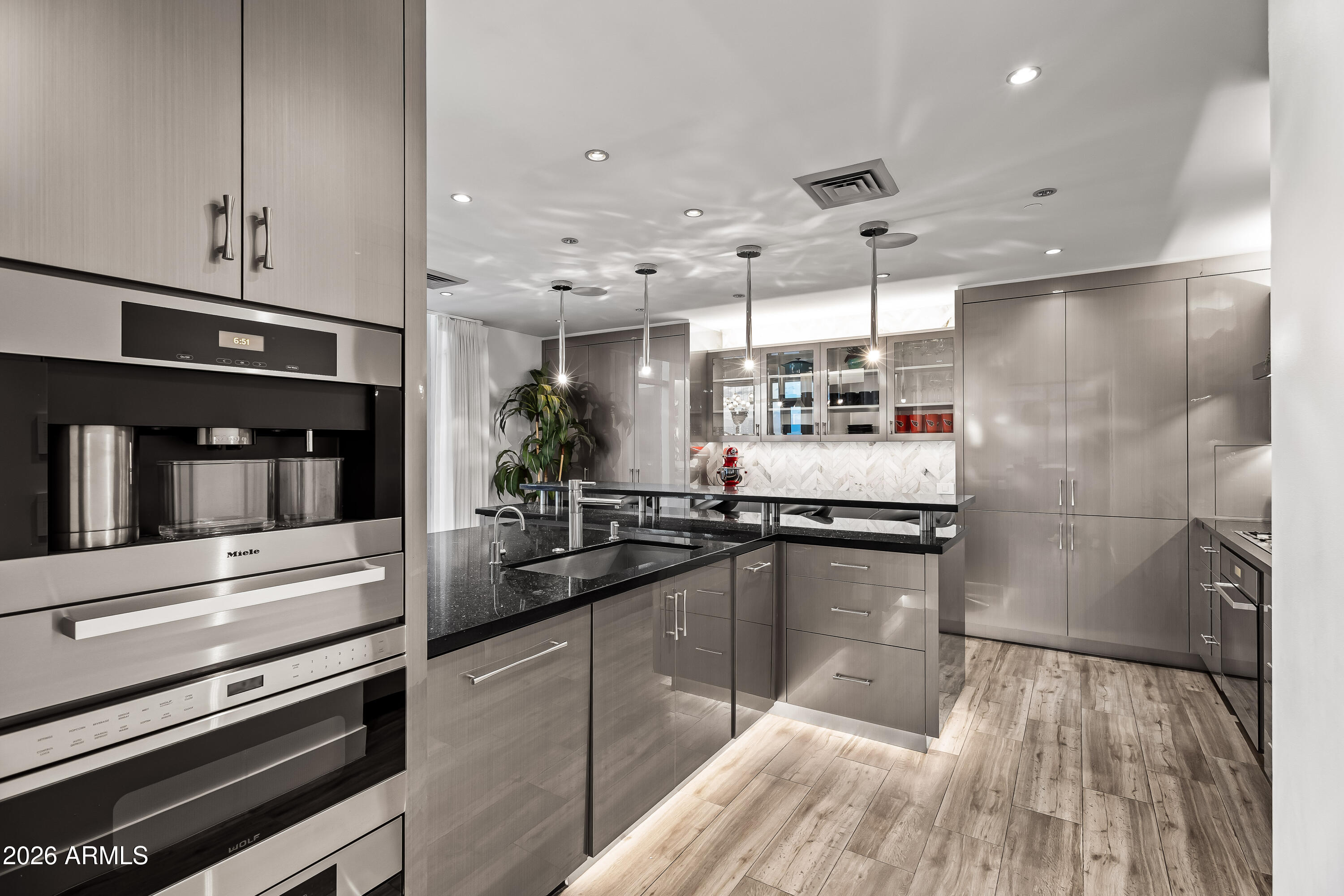 BRIDGEVIEW AT HAYDEN FERRY LAKESIDE CONDOMINIUM AM - Residential