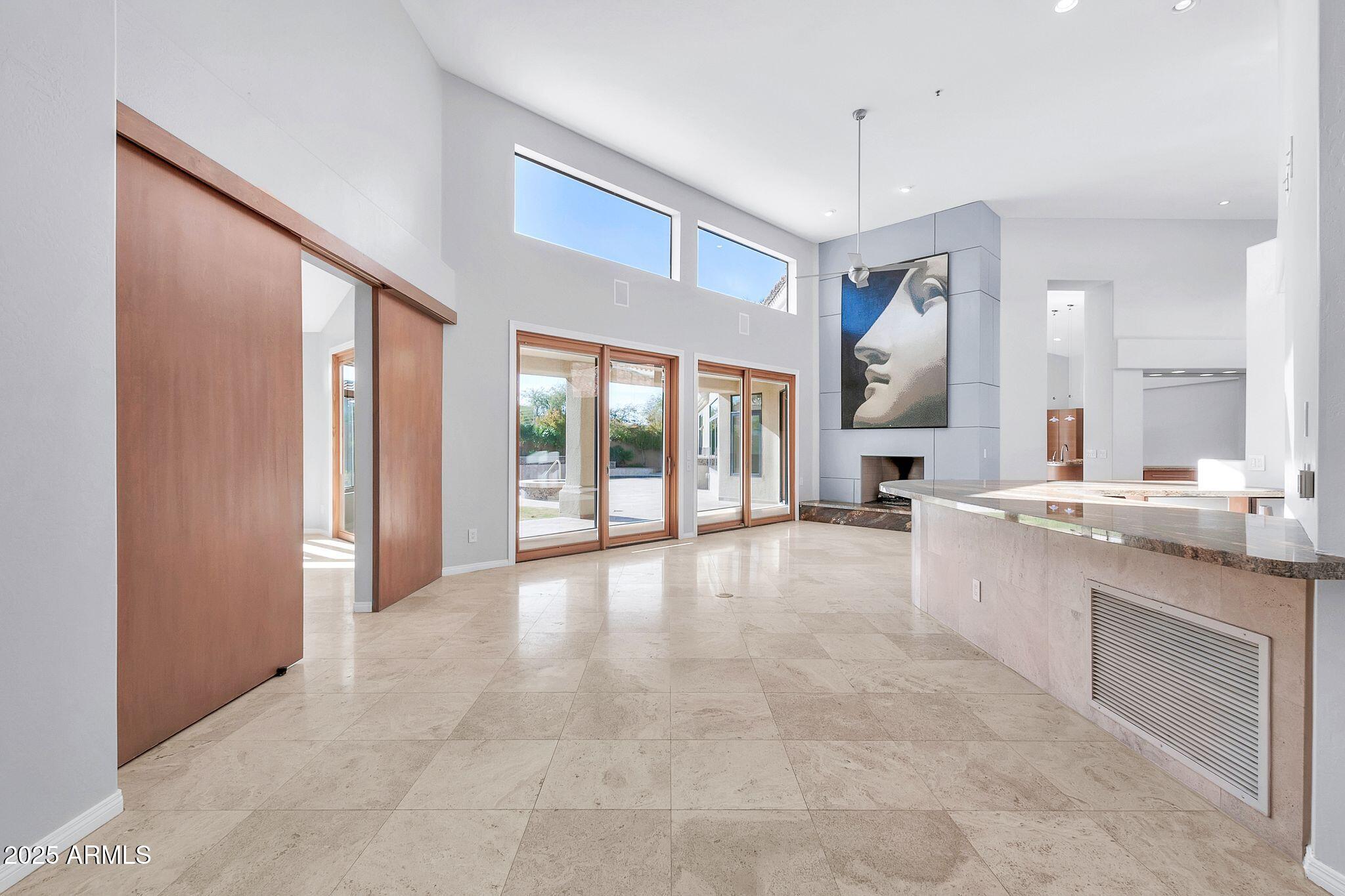 10410 N 74TH Place