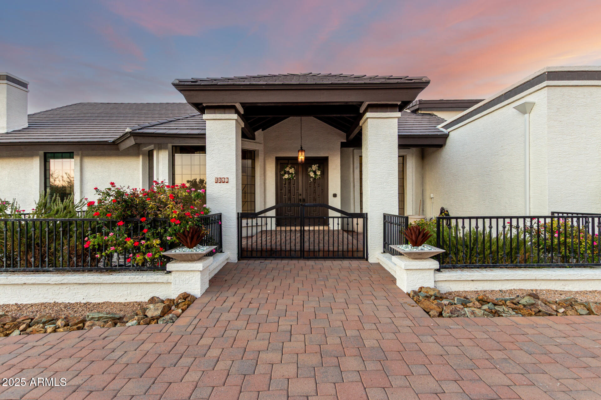 7390 E Stagecoach Pass --