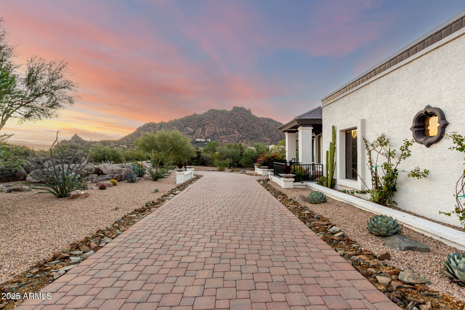 7390 E Stagecoach Pass --