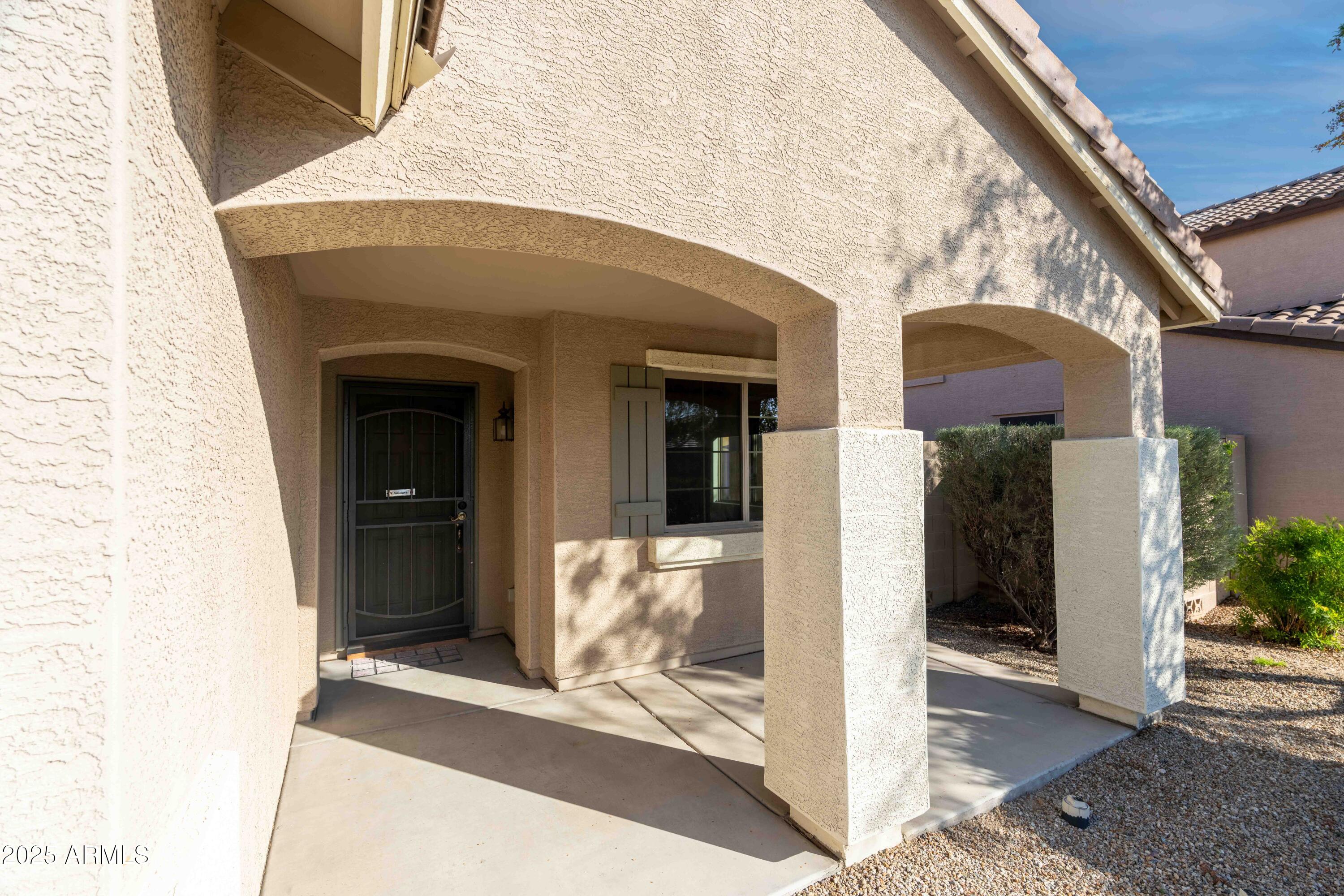 23852 W PAPAGO Street