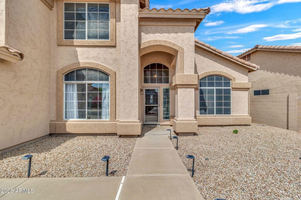 Photo of 634 W Juanita Avenue, Gilbert, AZ 85233 (MLS # 6923144)