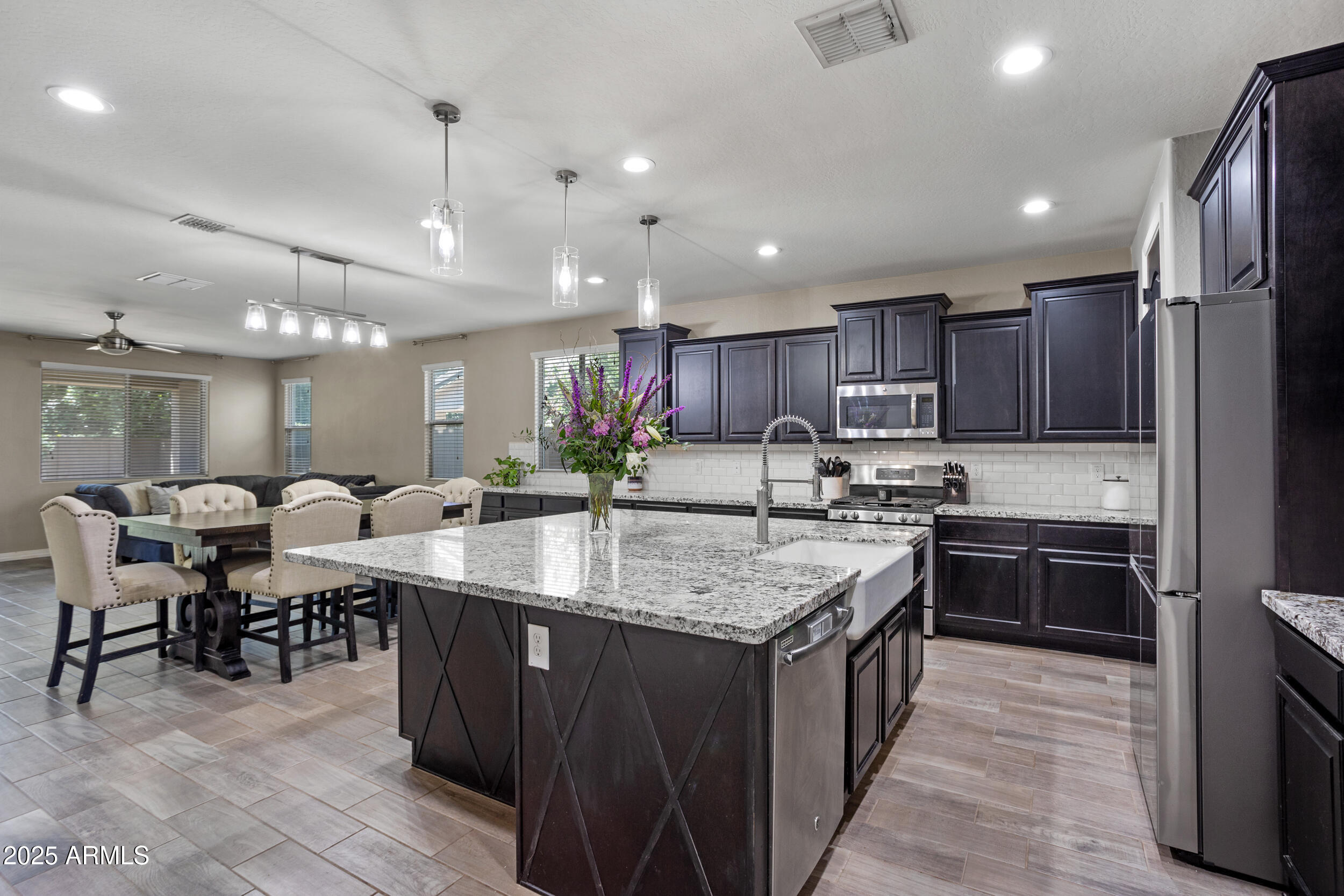 10071 W ANGELS Lane