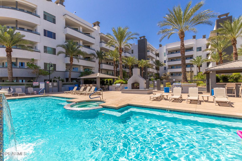 Photo of 945 E Playa Del Norte Drive #2007, Tempe, AZ 85288 (MLS # 7012460)