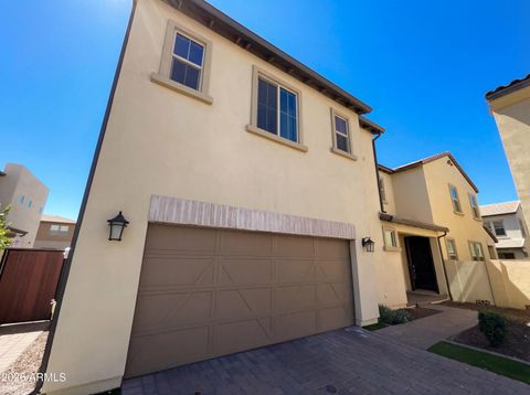 1952 S FOLLETT Way Gilbert AZ 85295