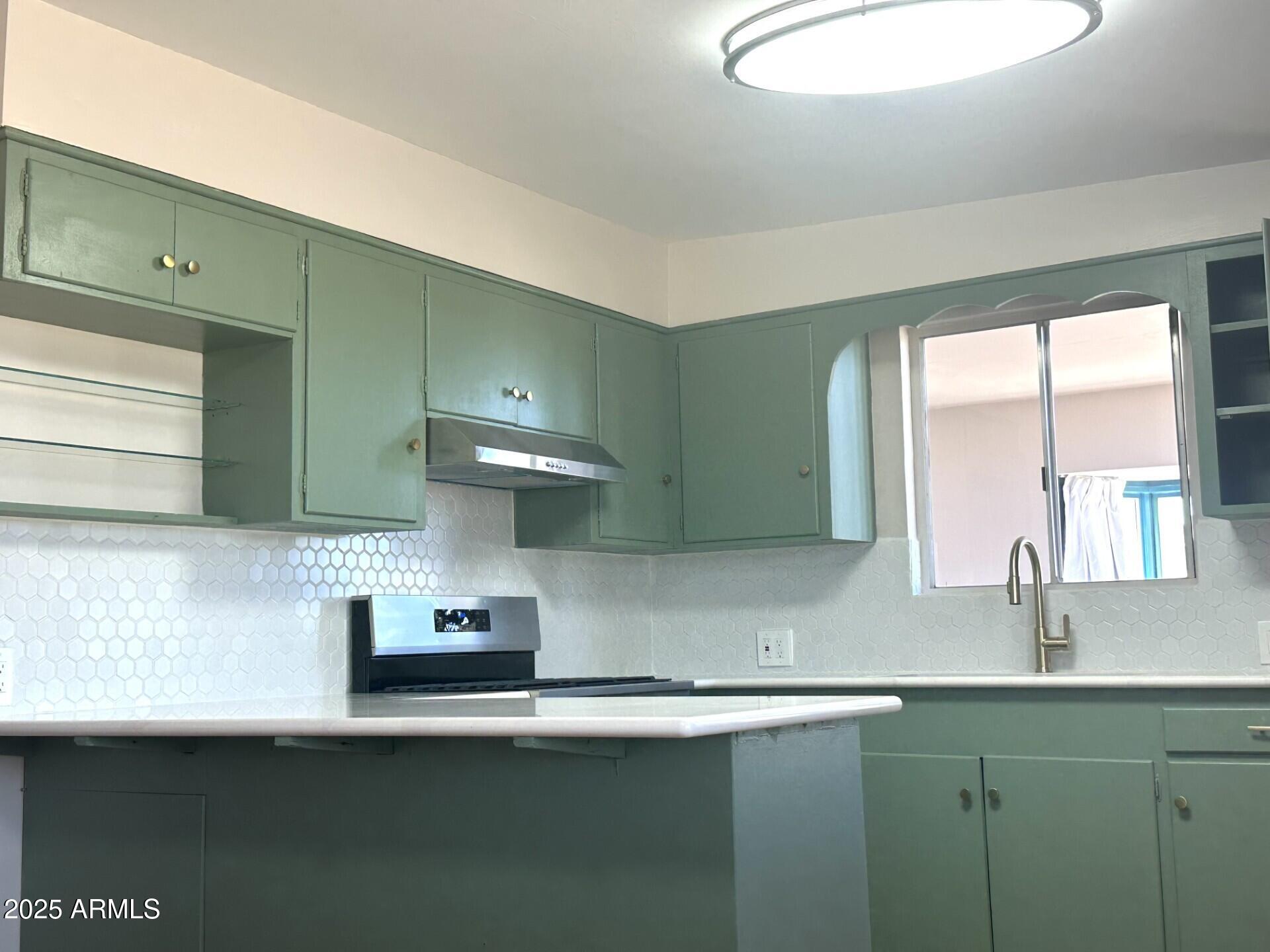 Homes 2 1705 E 6TH Street