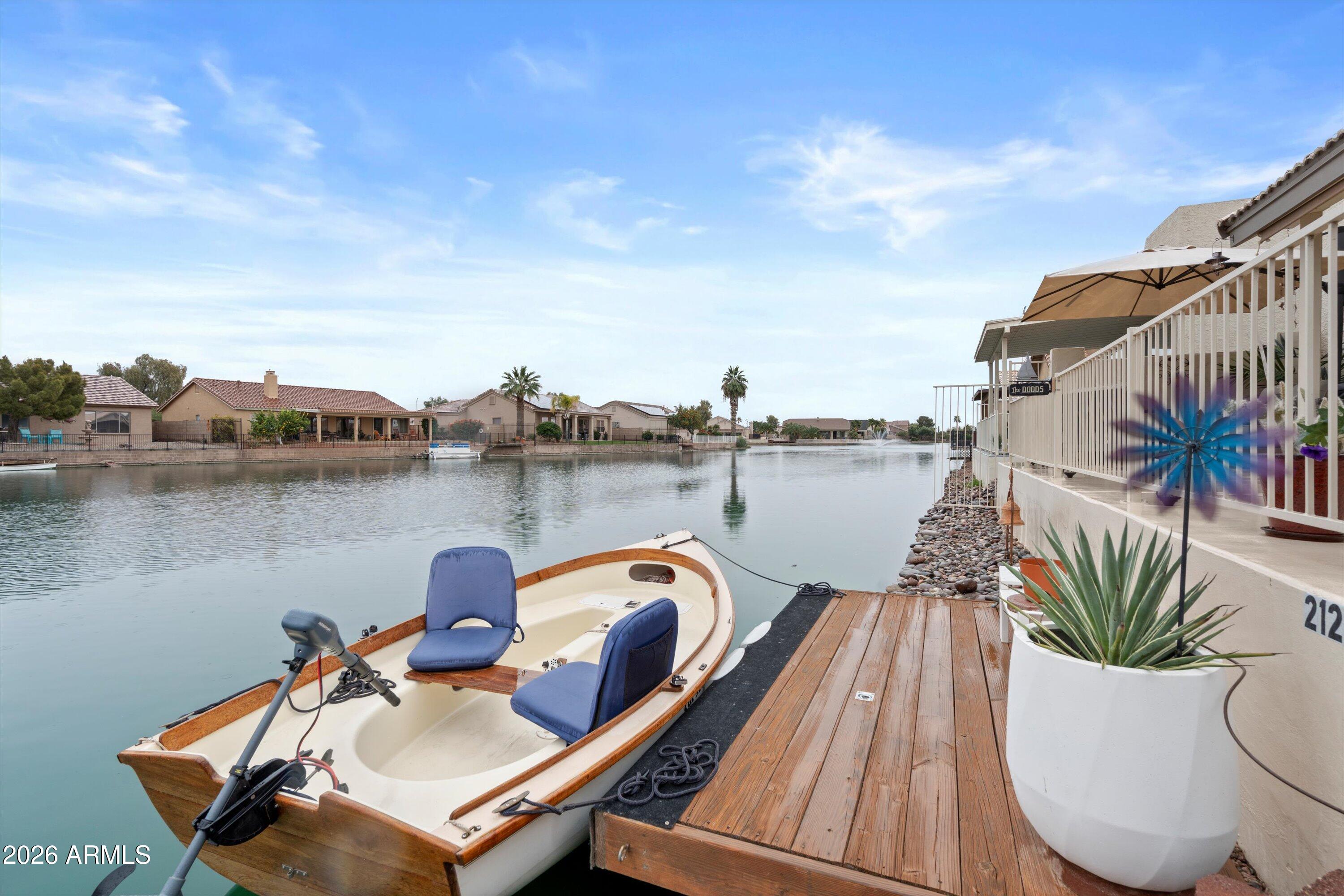 2122 N SWEETWATER Drive