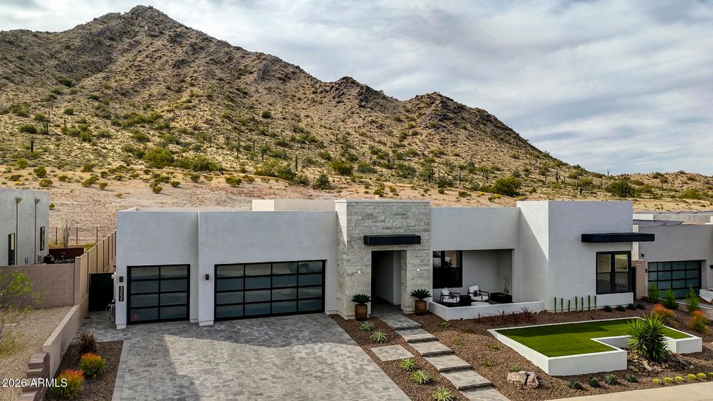 Photo of 33838 N Borgata Trail, San Tan Valley, AZ 85144 (MLS # 7012384)