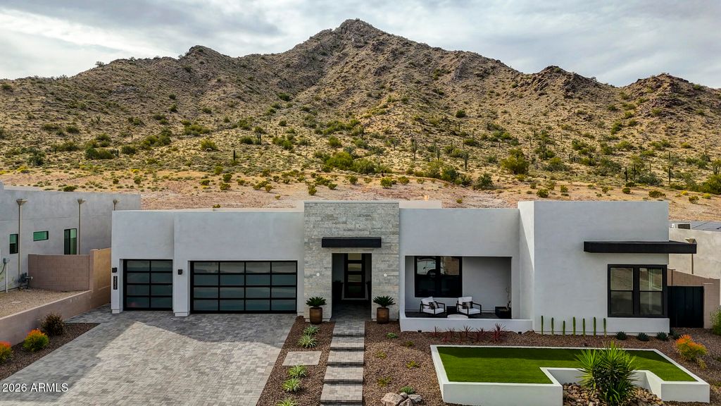 Photo of 33838 N Borgata Trail, San Tan Valley, AZ 85144 (MLS # 7012384)