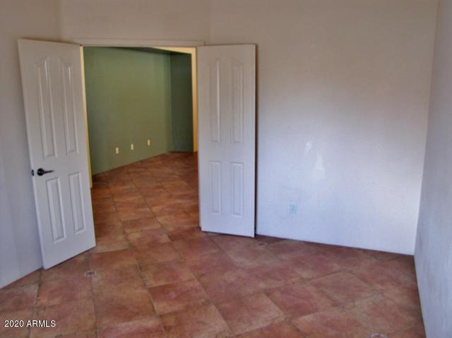 LEGENDS AT VALIENTE UNIT 2 - Residential