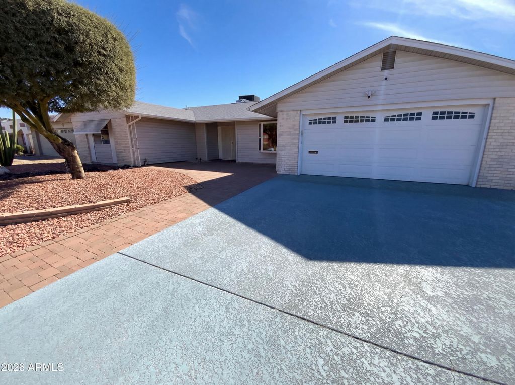 Photo of 13613 N Buccaneer Way, Sun City, AZ 85351 (MLS # 6983349)