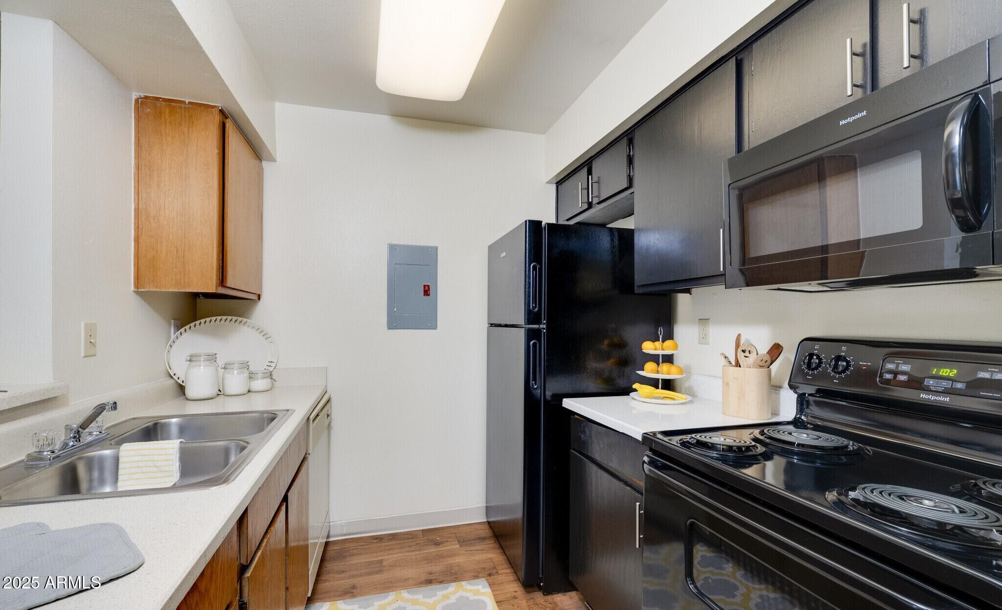 4101 W Union Hills Drive 2