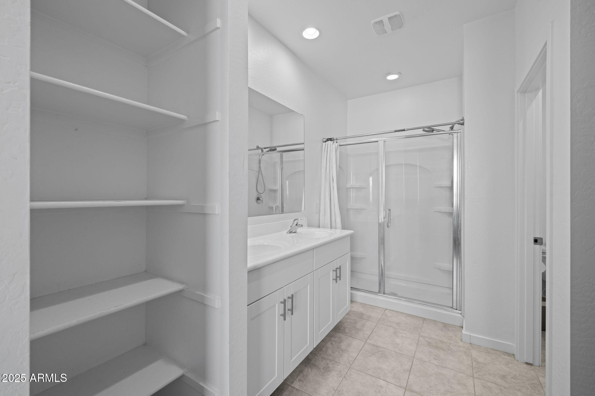 36987 N SIDEWINDER Drive