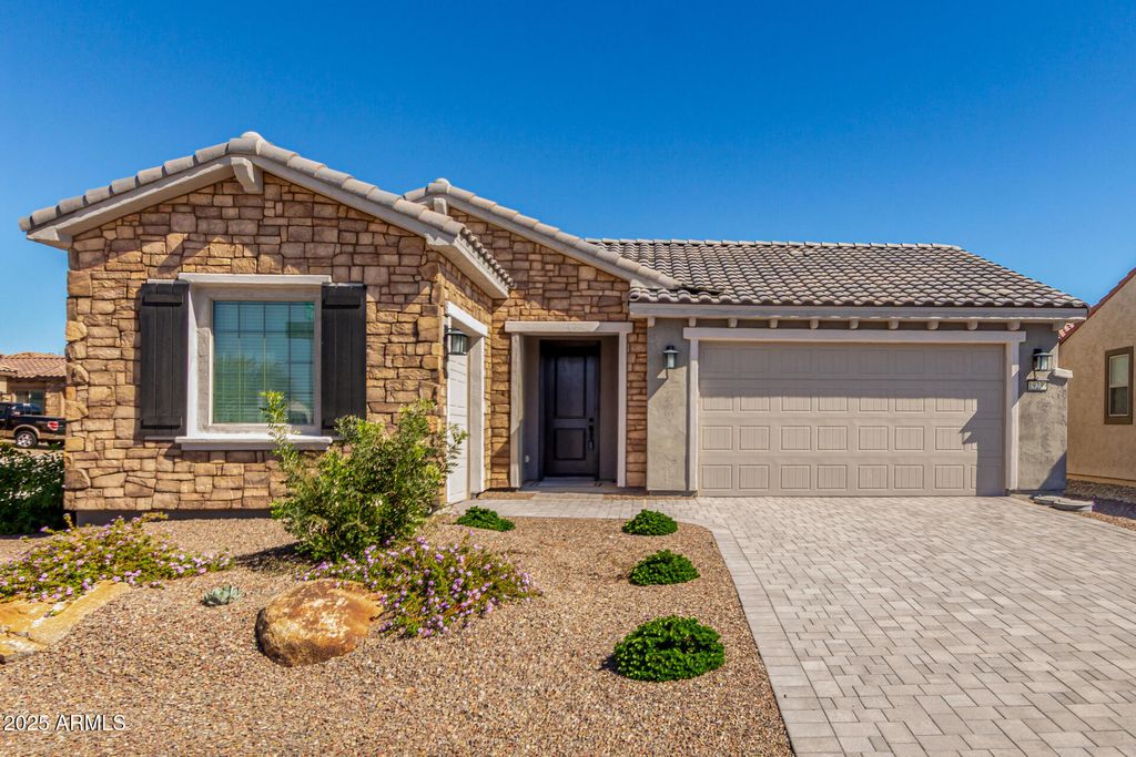 Photo of 19239 N 270th Avenue, Buckeye, AZ 85396 (MLS # 6935876)
