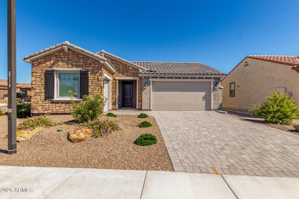 Photo of 19239 N 270th Avenue, Buckeye, AZ 85396 (MLS # 6935876)