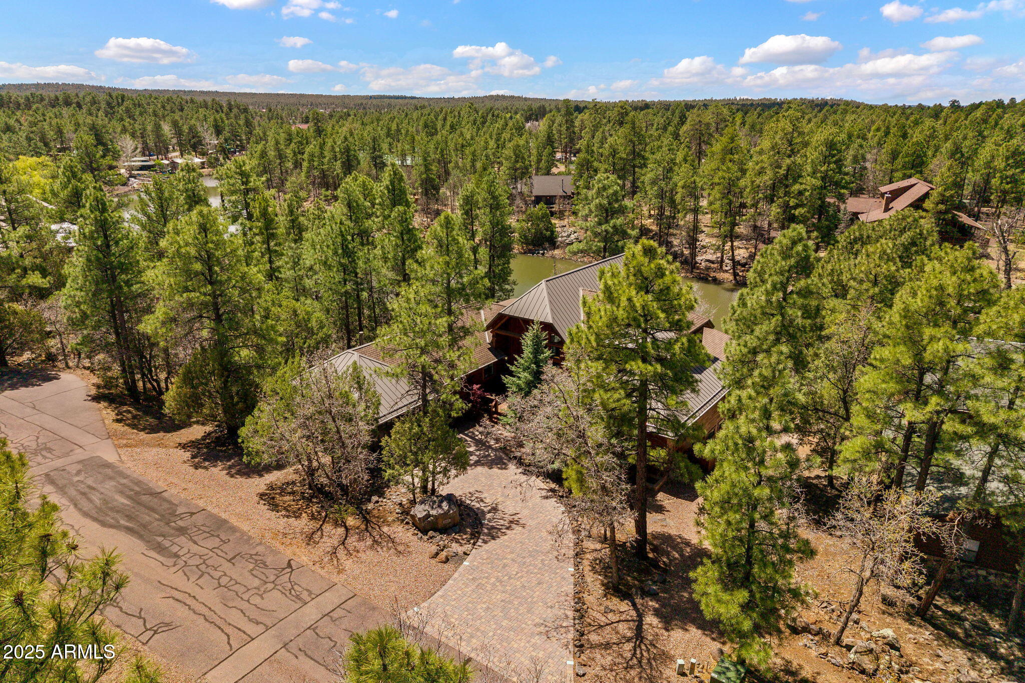 660 PINE CREEK Drive