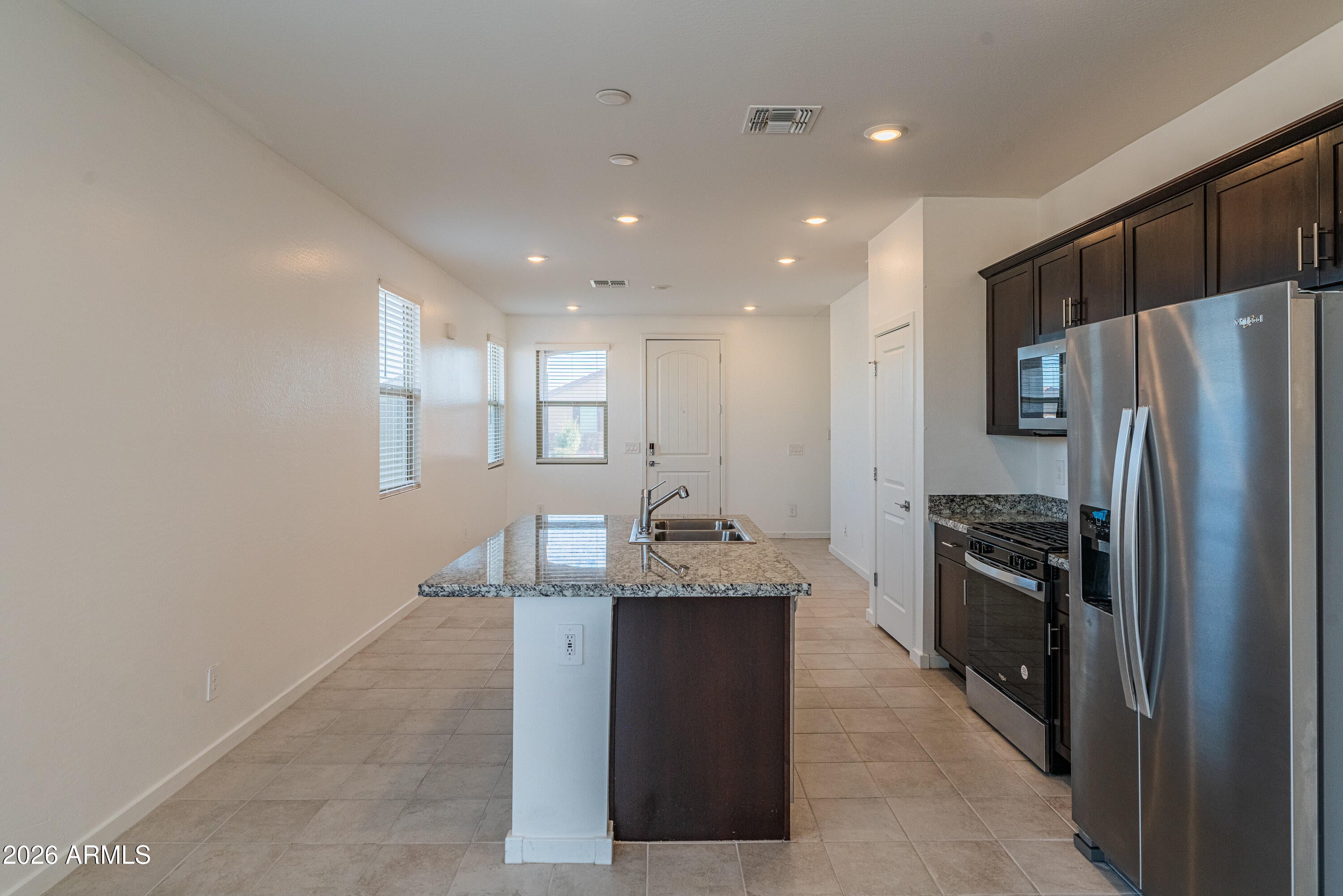 2458 E ALONSO Drive